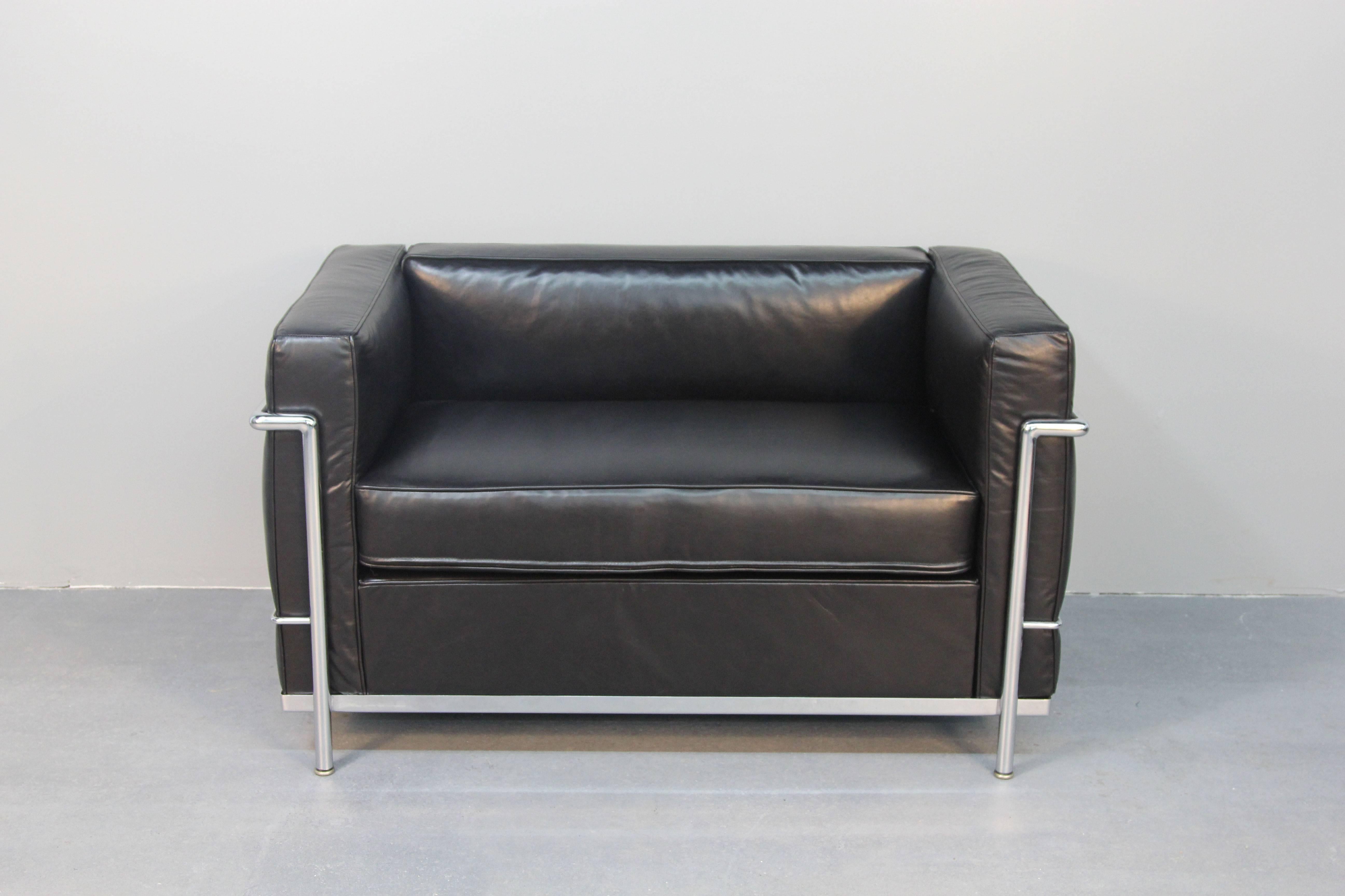 Mid-20th Century Le Corbusier LC2 Petite Love Seat 