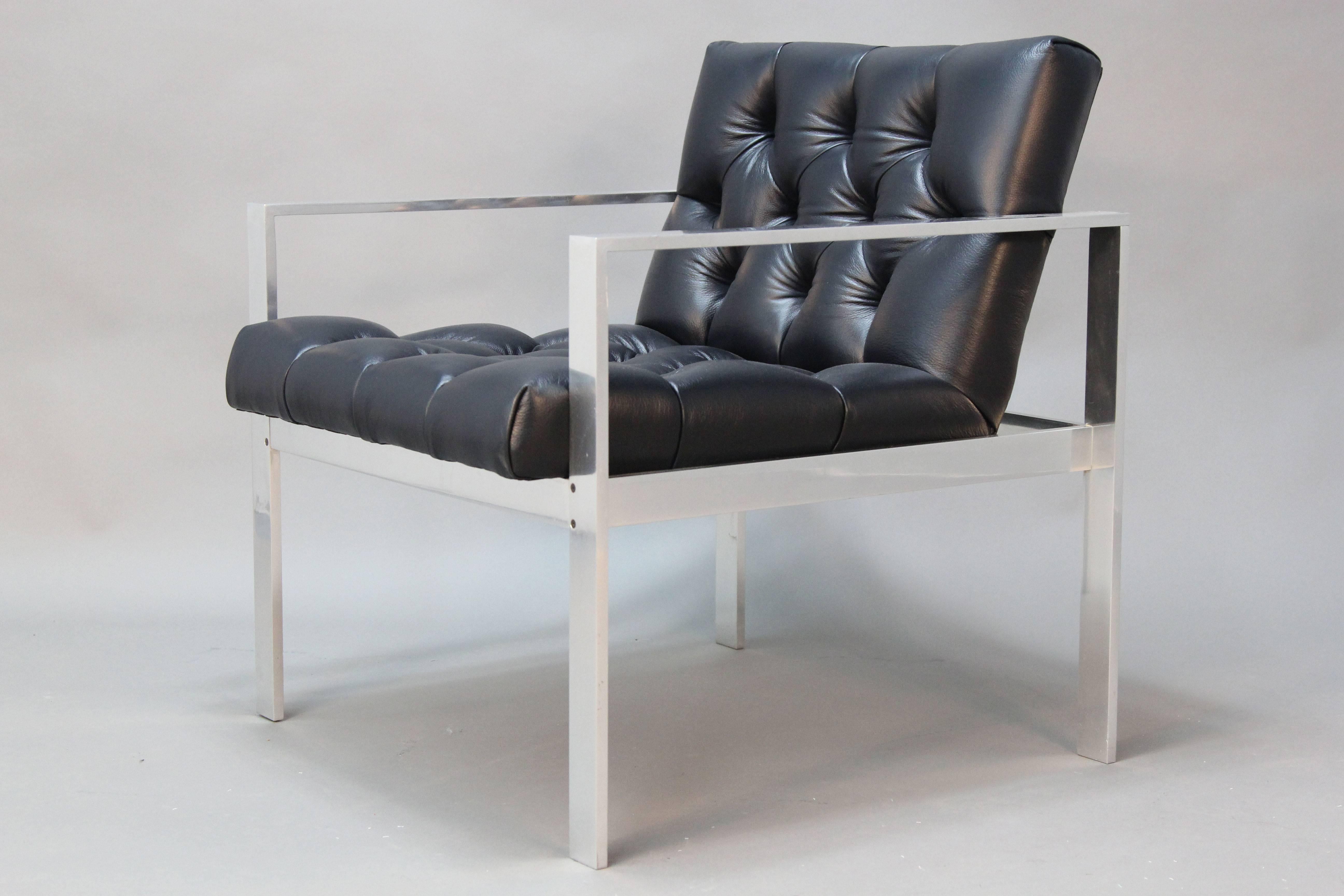 Mid-Century Modern Flat Bar Chair with Button Tufted Leather For Sale