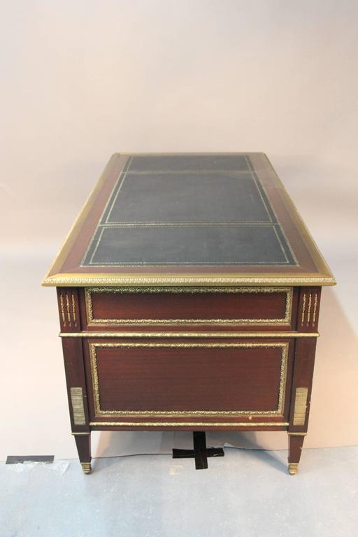 Antique French Executive Desk Bureau Plat For Sale at 1stDibs