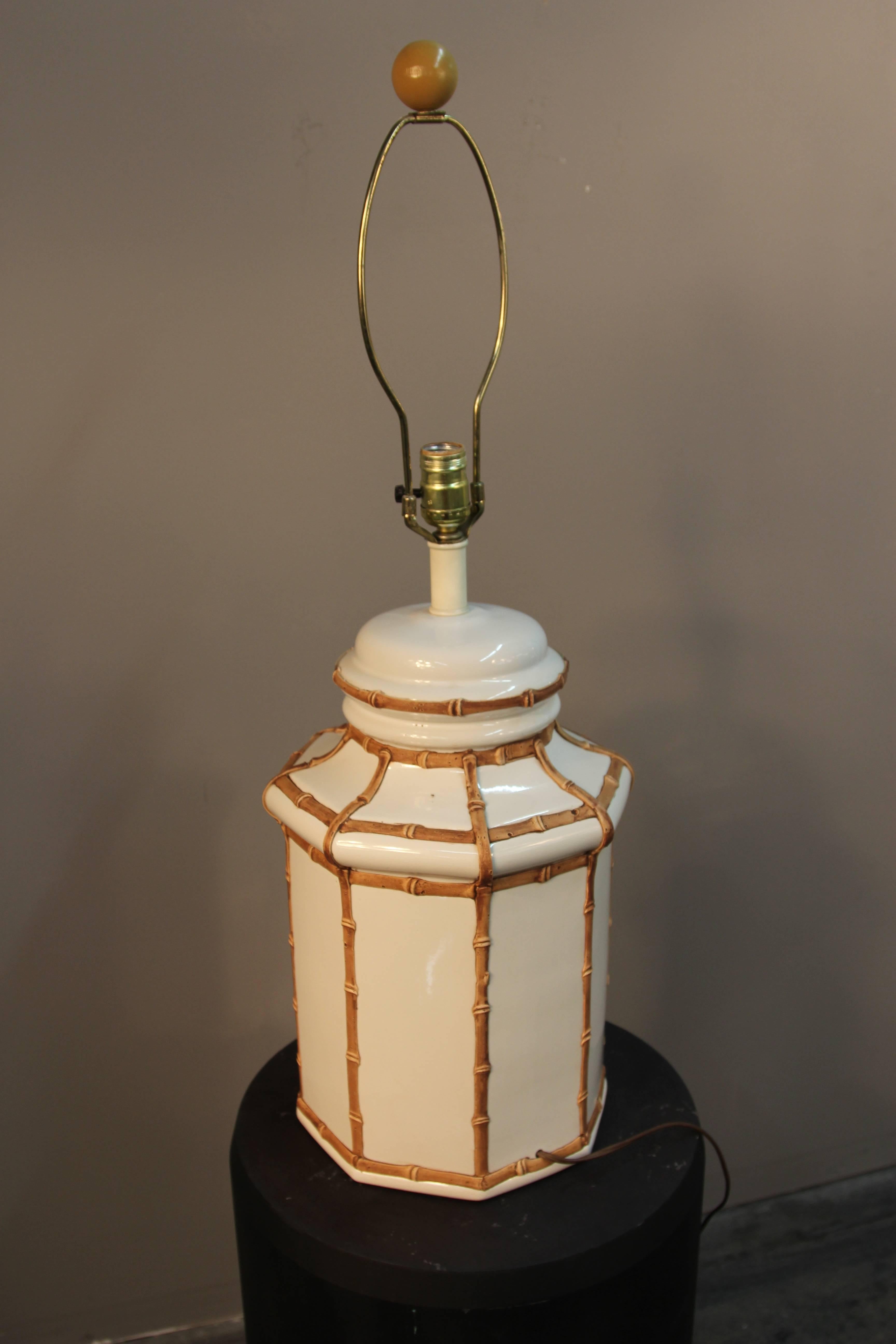 Stunning Matched Pair Ceramic Jar Lamps with Bamboo Lattice Motif 2
