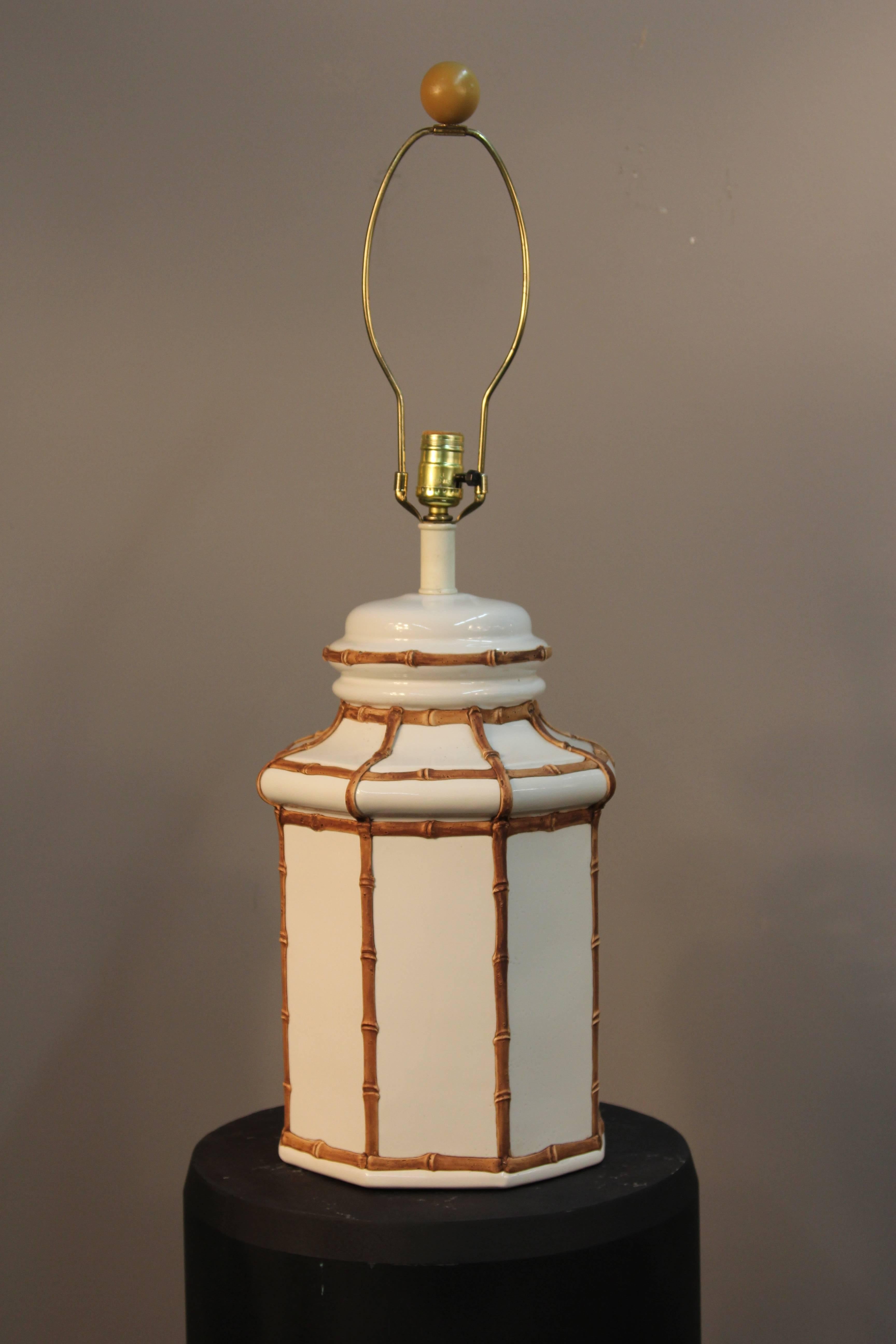 Stunning Matched Pair Ceramic Jar Lamps with Bamboo Lattice Motif 3