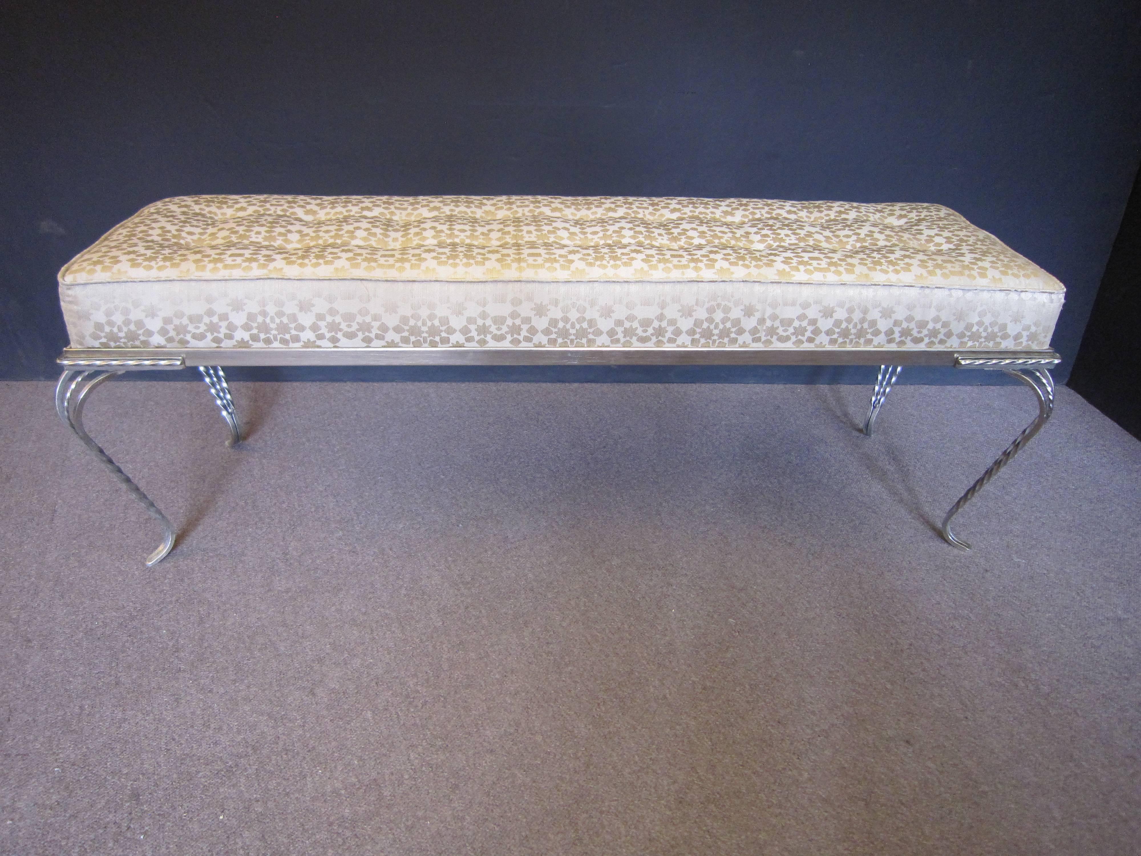 Long French Art Deco hammered iron upholstered sitting bench, Georges Vinant In Good Condition For Sale In New York City, NY