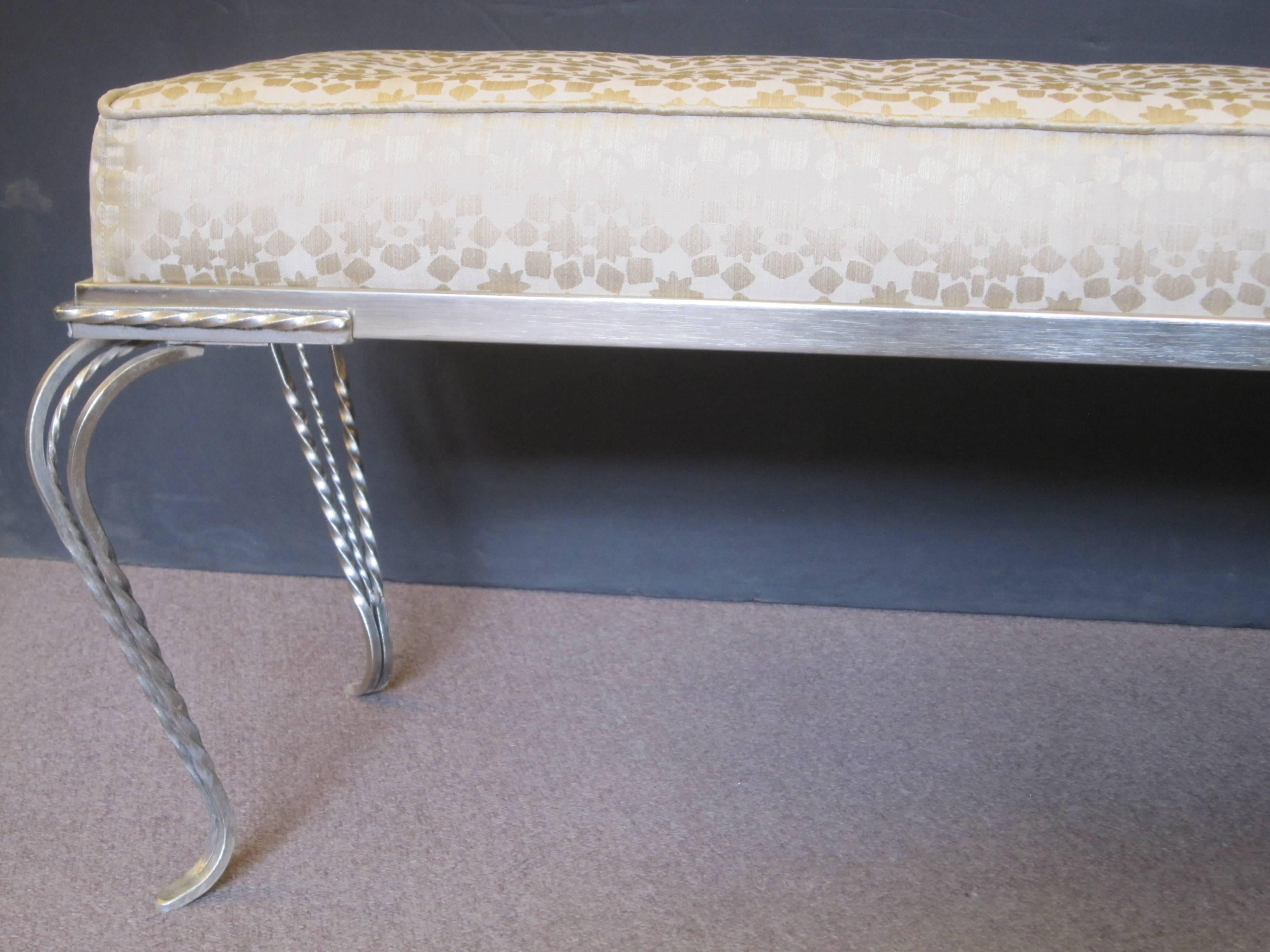 Long French Art Deco hammered iron upholstered sitting bench, Georges Vinant For Sale 1