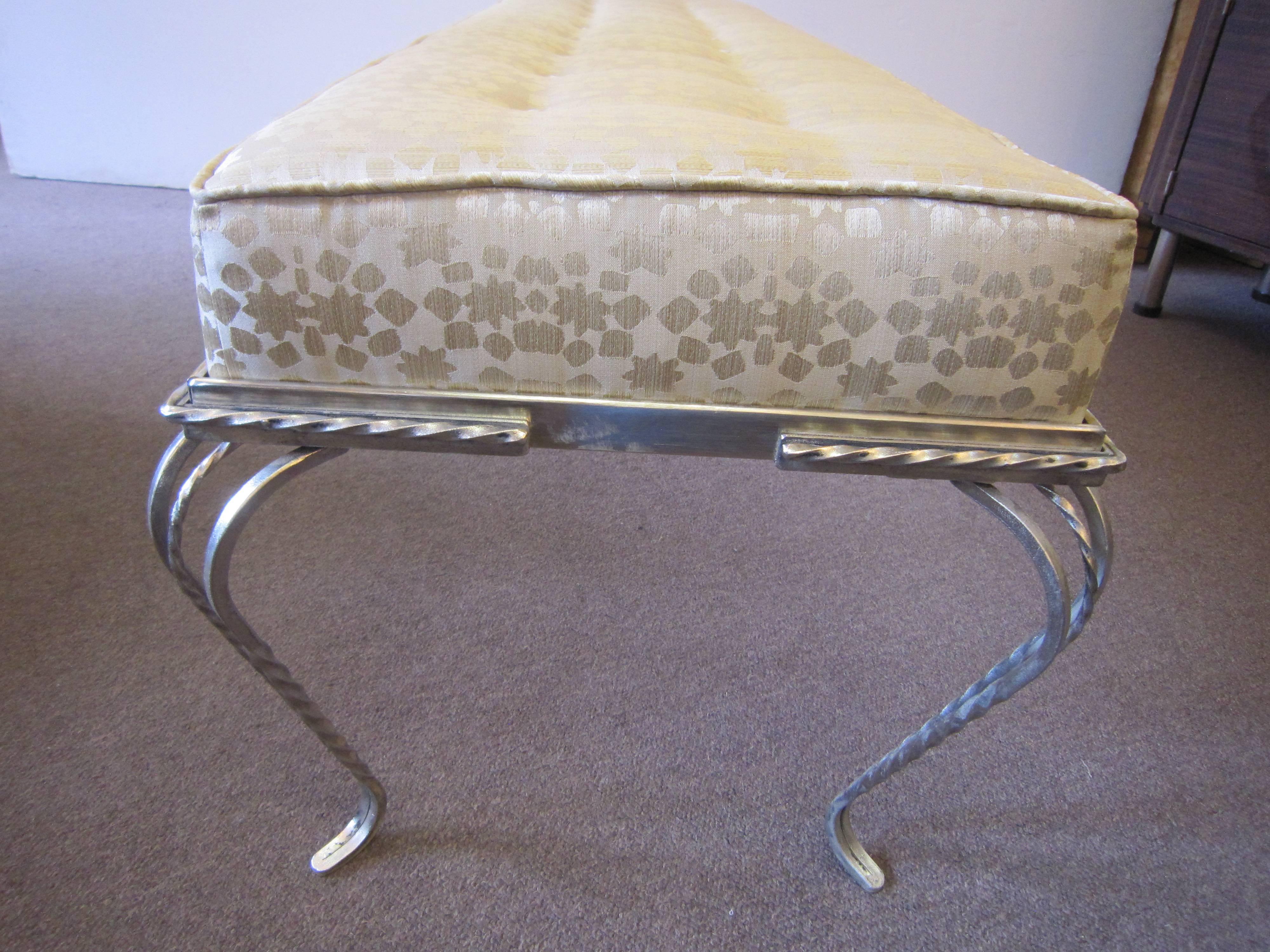 Long French Art Deco hammered iron upholstered sitting bench, Georges Vinant For Sale 3