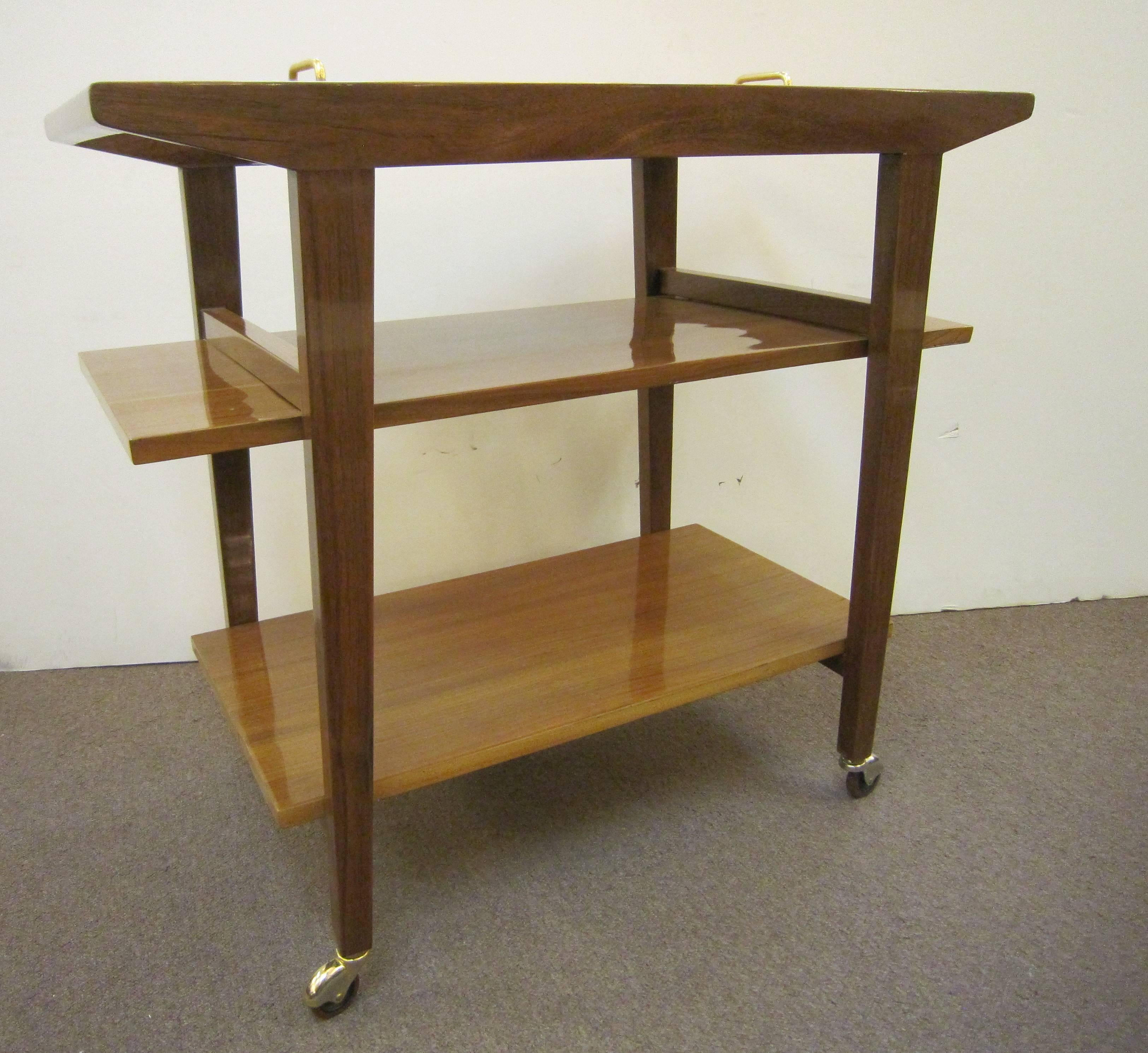 French Mid-Century Modern Walnut Bar Cart/ Trolley/ Server/ Biblio, Andre Sornay In Good Condition In New York City, NY
