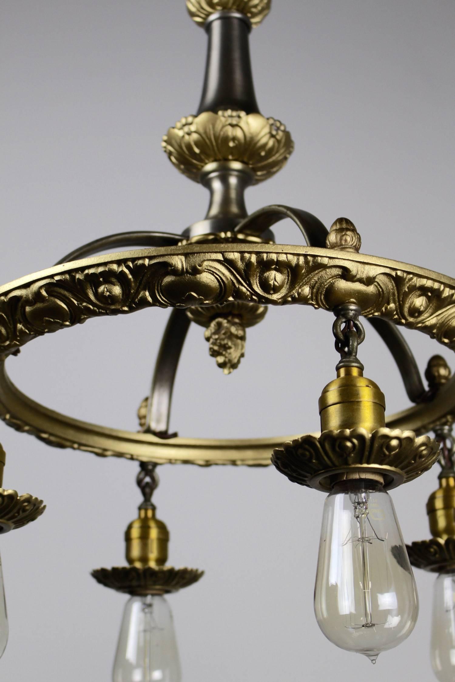 1920s Colonial Revival Iron Ring Fixture (4-Light) In Excellent Condition For Sale In Vancouver, BC