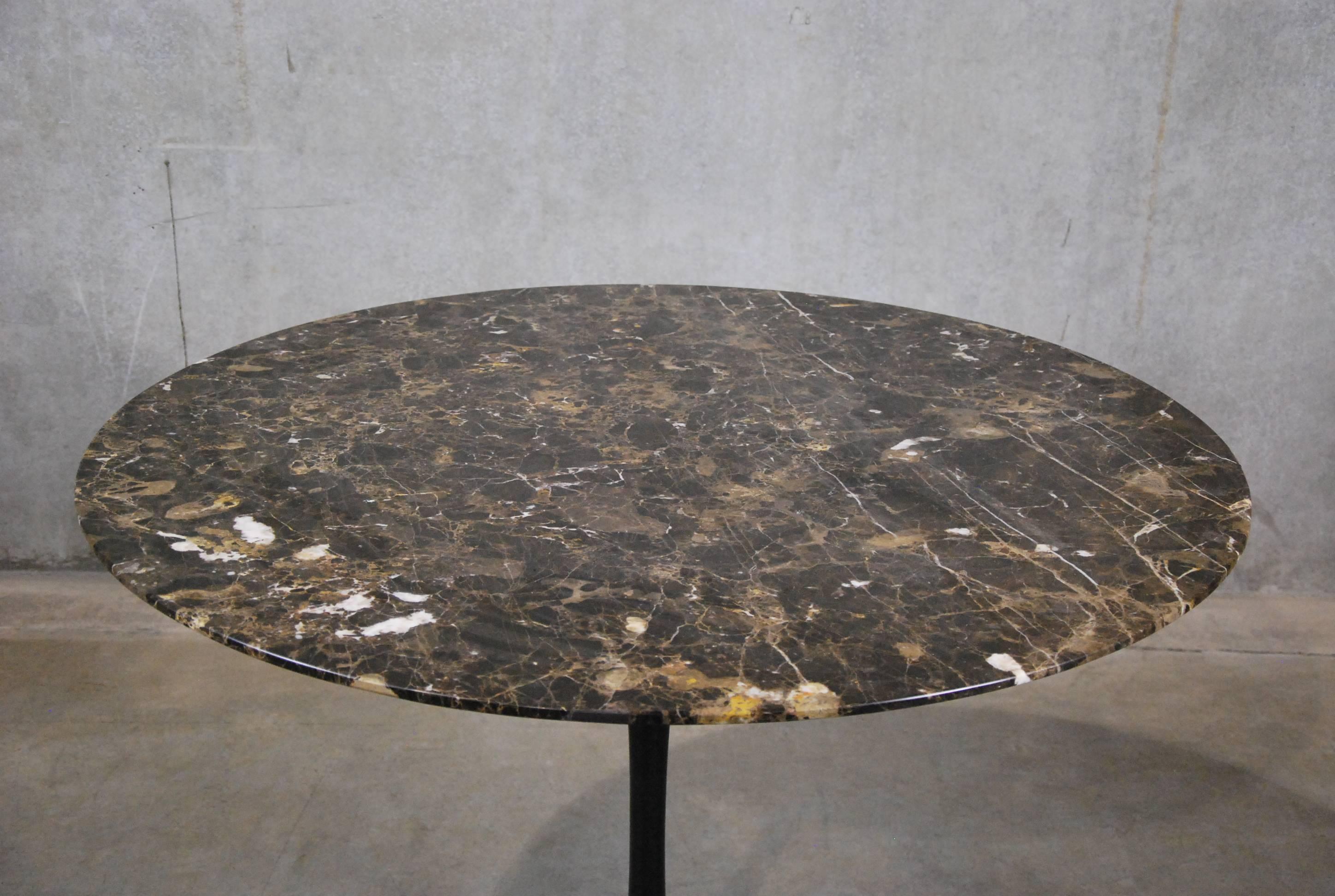 knoll saarinen table