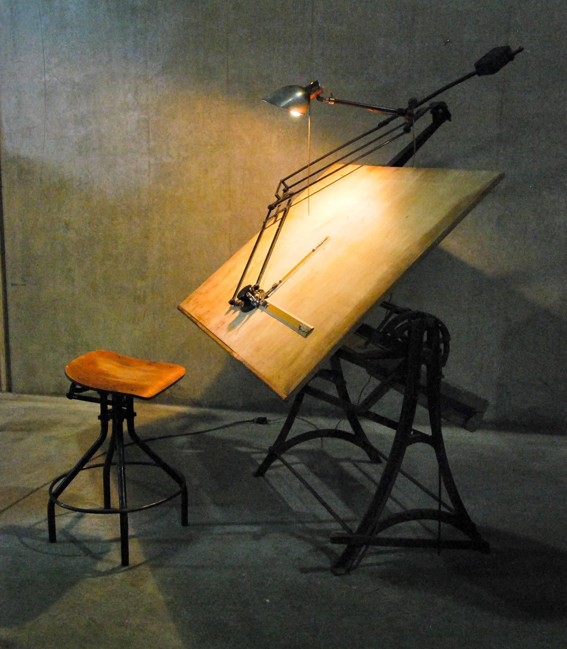1920 Adjustable Cast-Iron Drafting Table In Good Condition In Surrey, BC