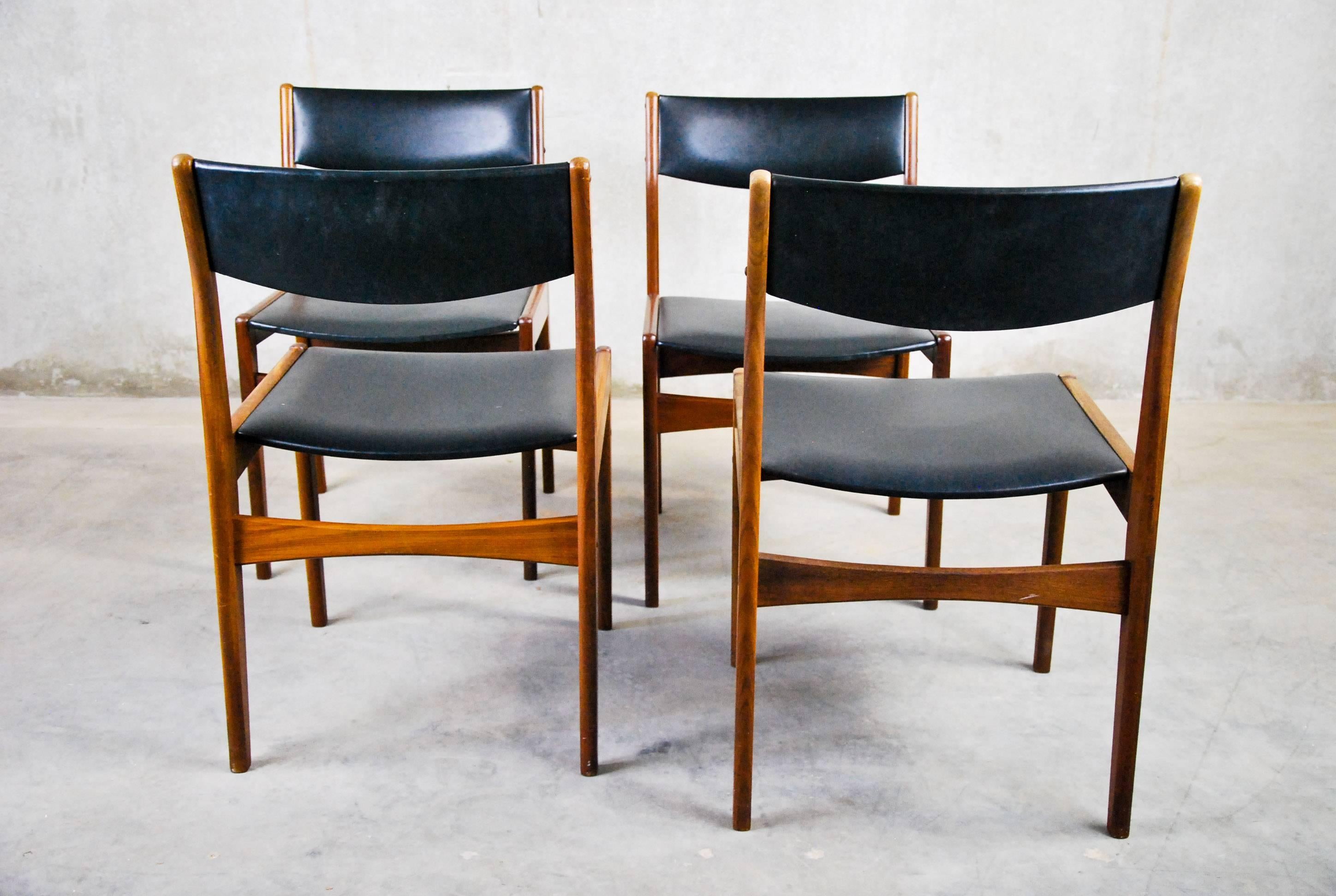 1960 Dänische Teakholz-Esszimmerstühle von Poul Volther für Frem Rojle (Skandinavische Moderne)