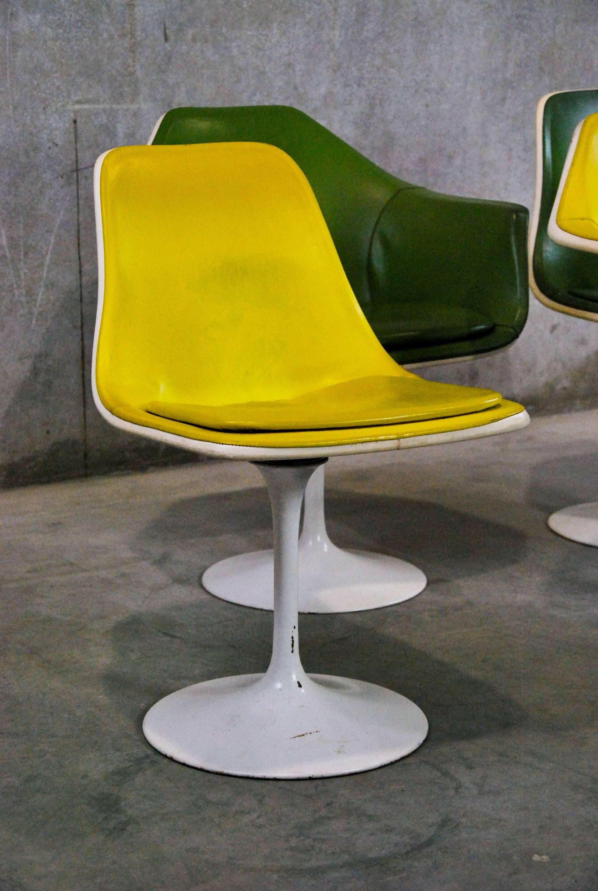 Set of Four Saarinen Style Tulip Chairs (Moderne der Mitte des Jahrhunderts)