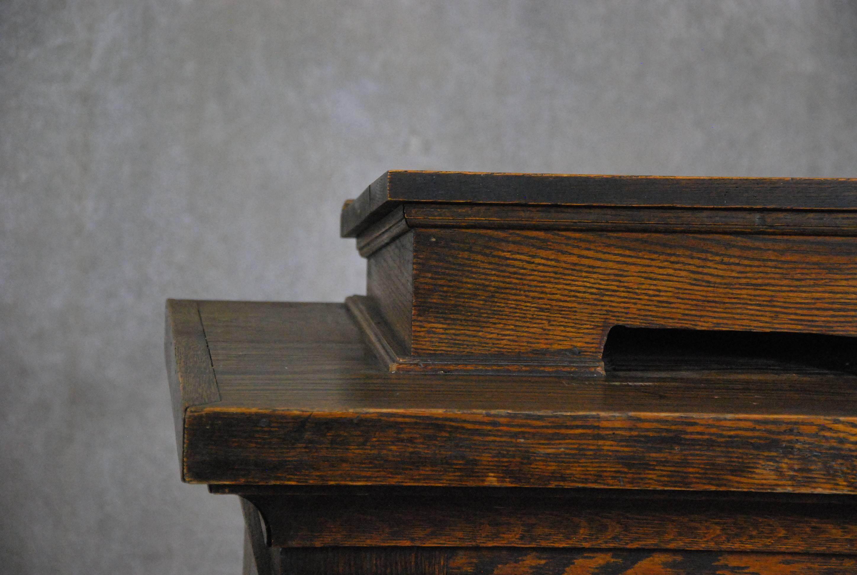 1920 Oak Lectern or Hostess Stand In Excellent Condition In Surrey, BC