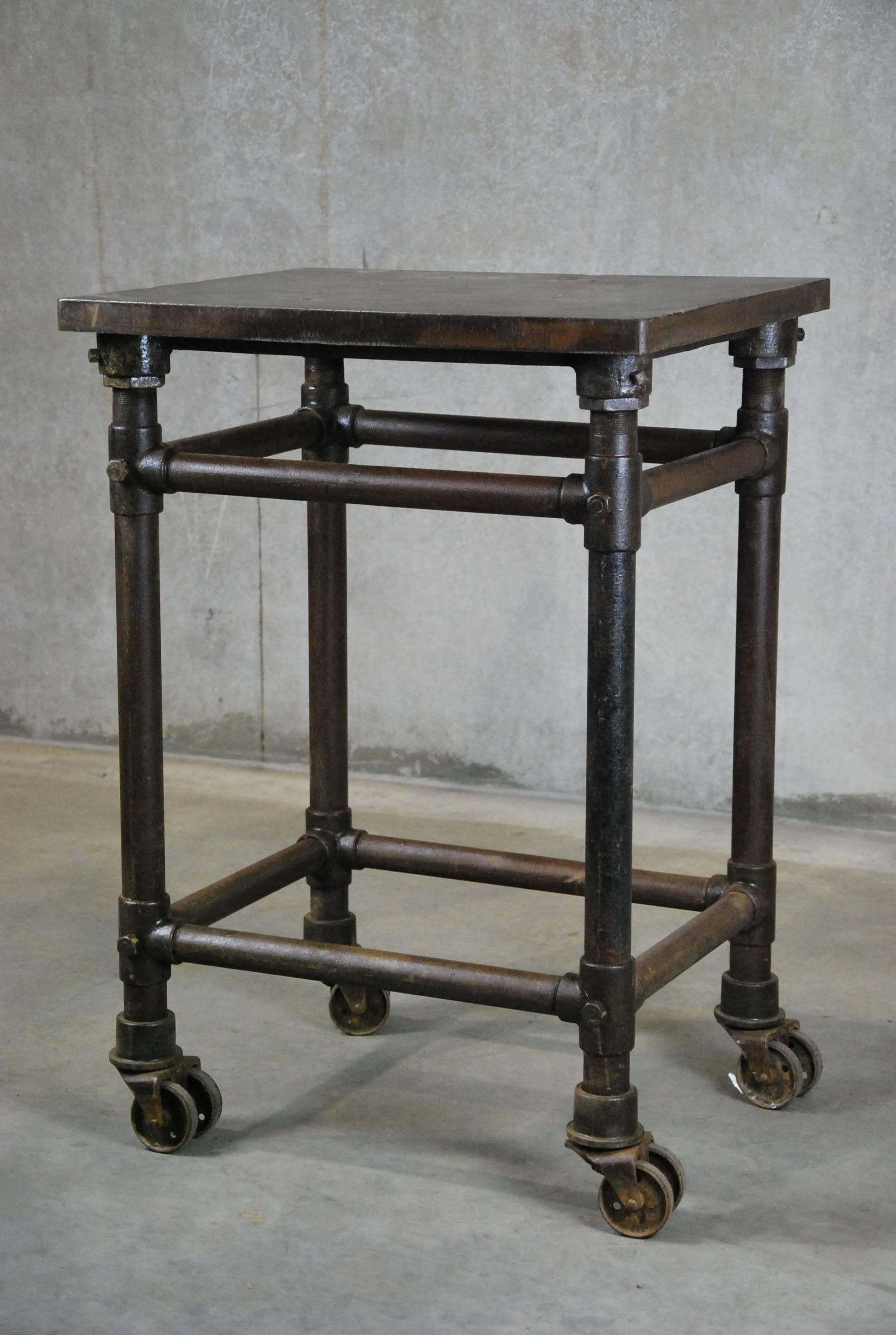 Very nice complete Industrial turtle table. See use below. Very nice accent piece win a contemporary setting.

This is a letterpress printing 