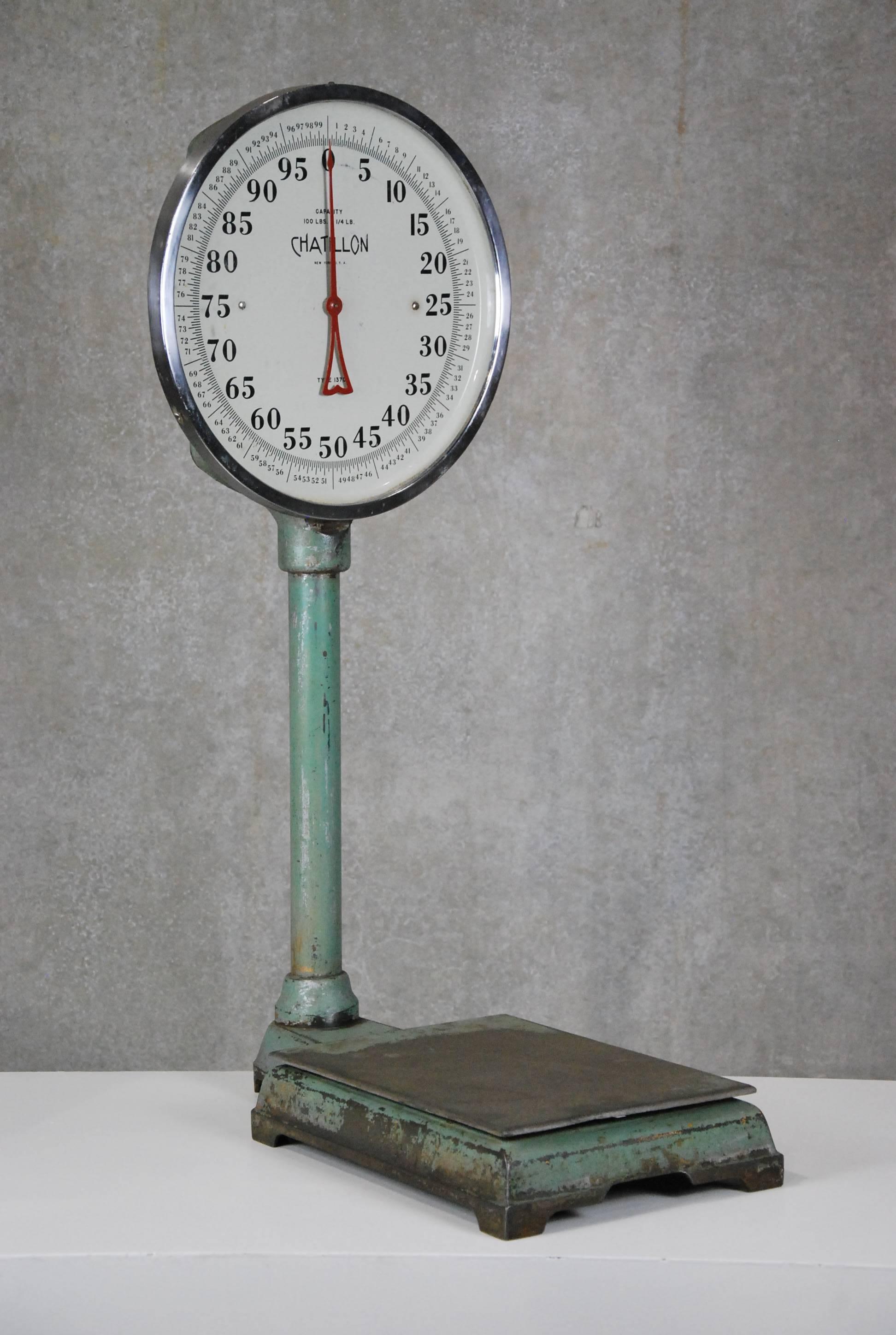 
Nice piece of Americana. This Chatillon industrial Lollipop scale retains it's original finish and is in working condition. John Chatillon & Sons precision scales was formed in 1835 in New York.