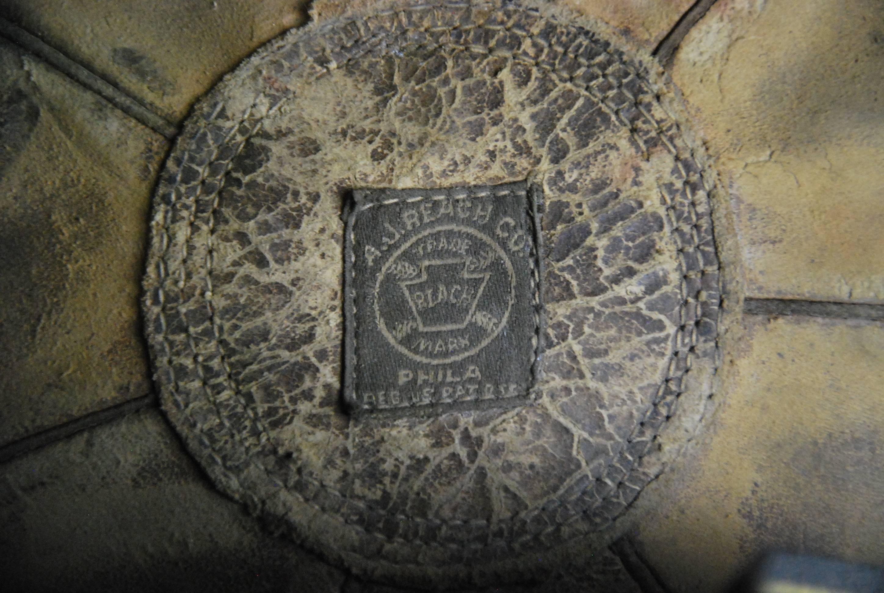 1920 Wall Mounted Leather Speed Bag 1
