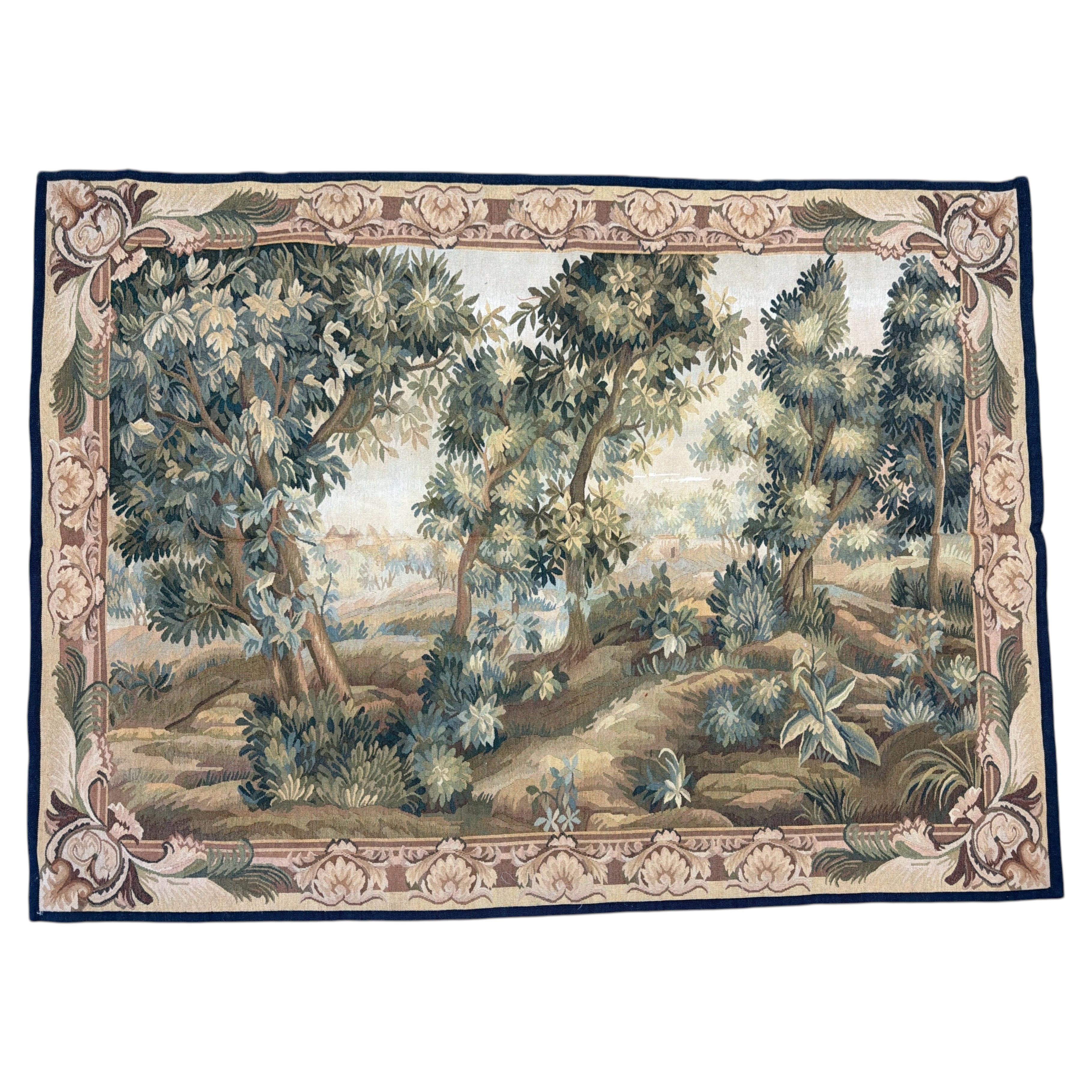Arazzo d'epoca raffigurante una foresta nascosta 5'5" X3'6"
