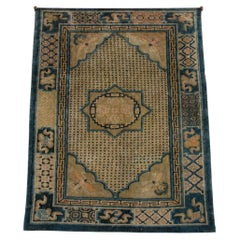 Chinesischer Teppich mit Bienen- und geometrischen Motiven aus dem frühen 20. Jahrhundert