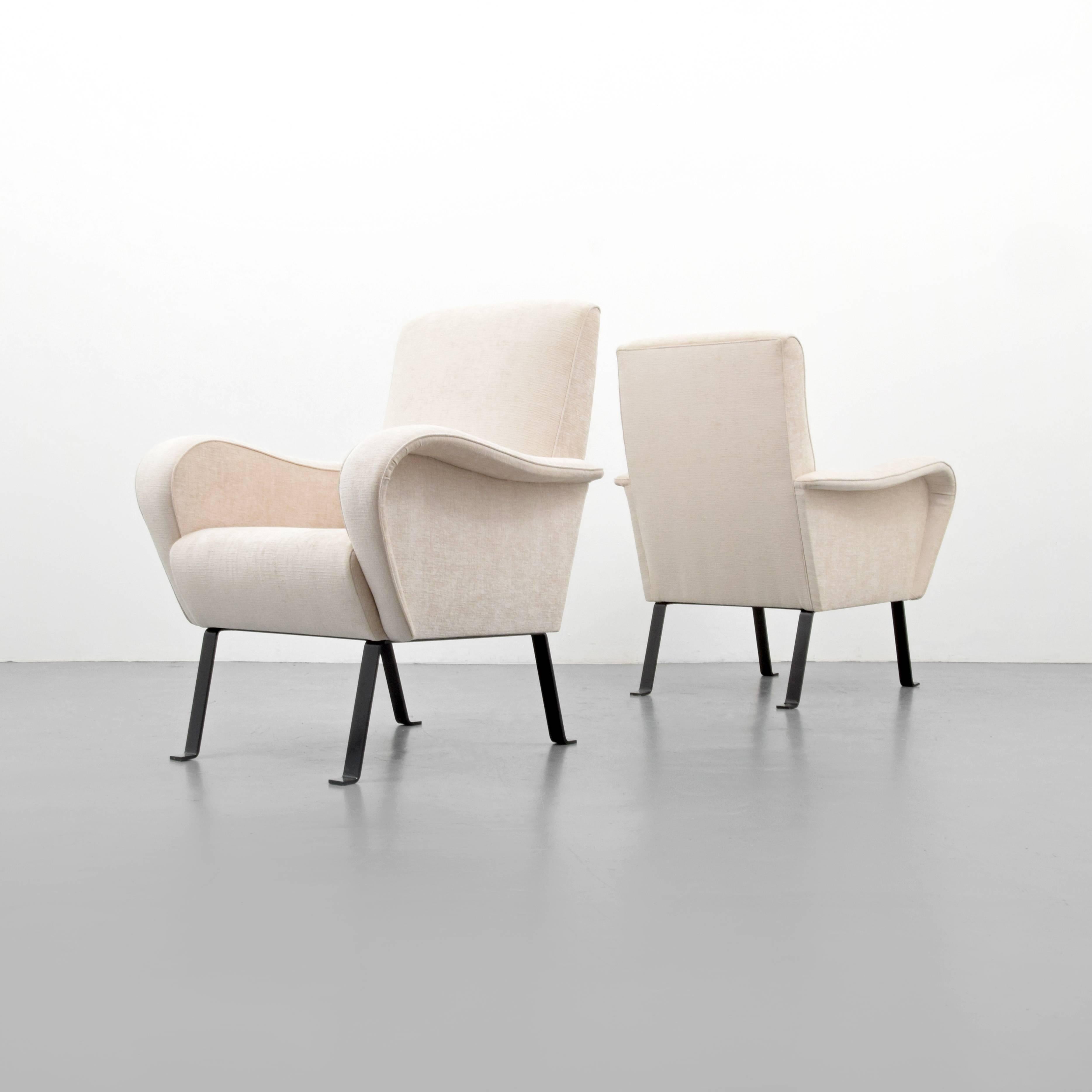 Mid-Century Modern Pair of Lounge Chairs, Manner of Luigi Caccia Dominioni