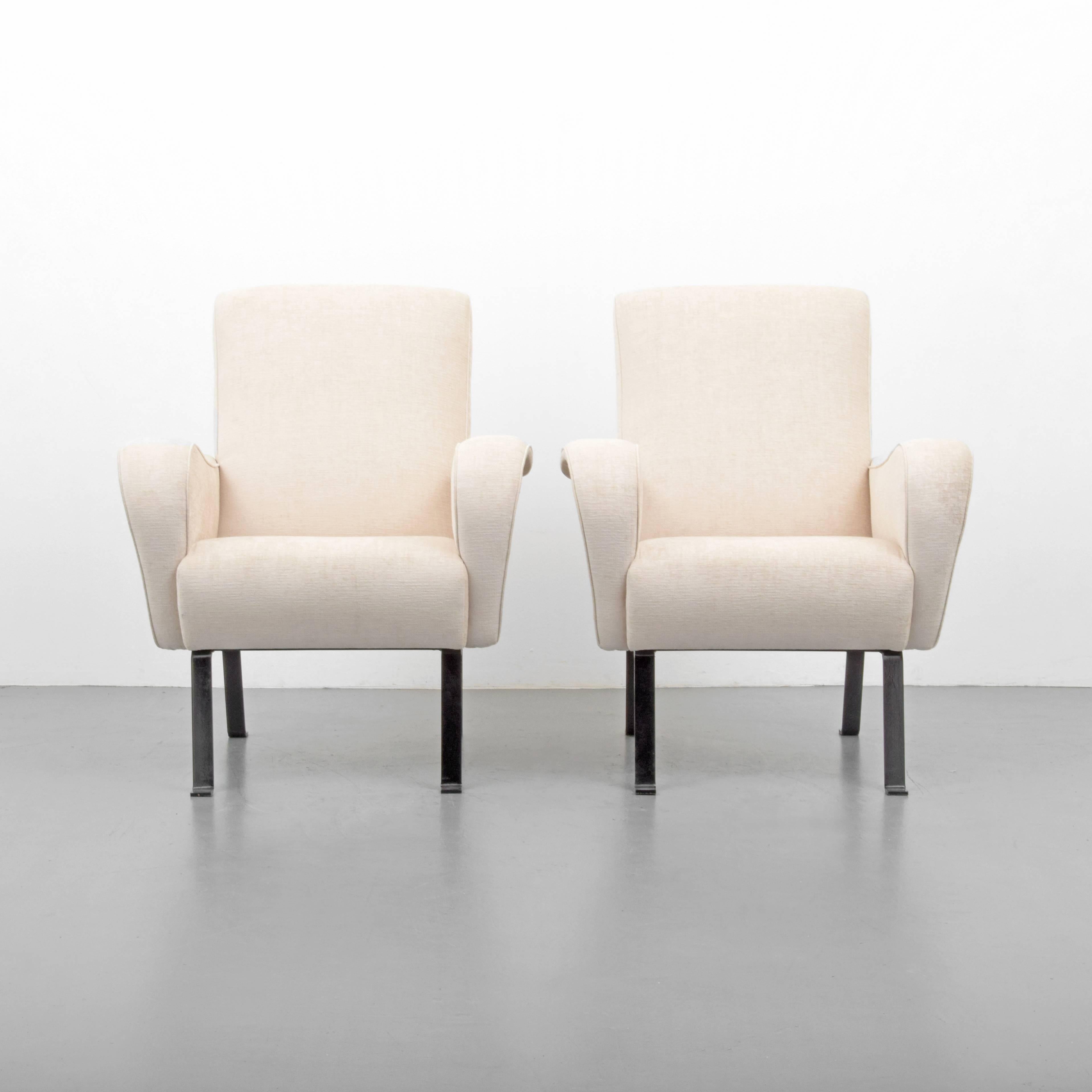 Italian Pair of Lounge Chairs, Manner of Luigi Caccia Dominioni