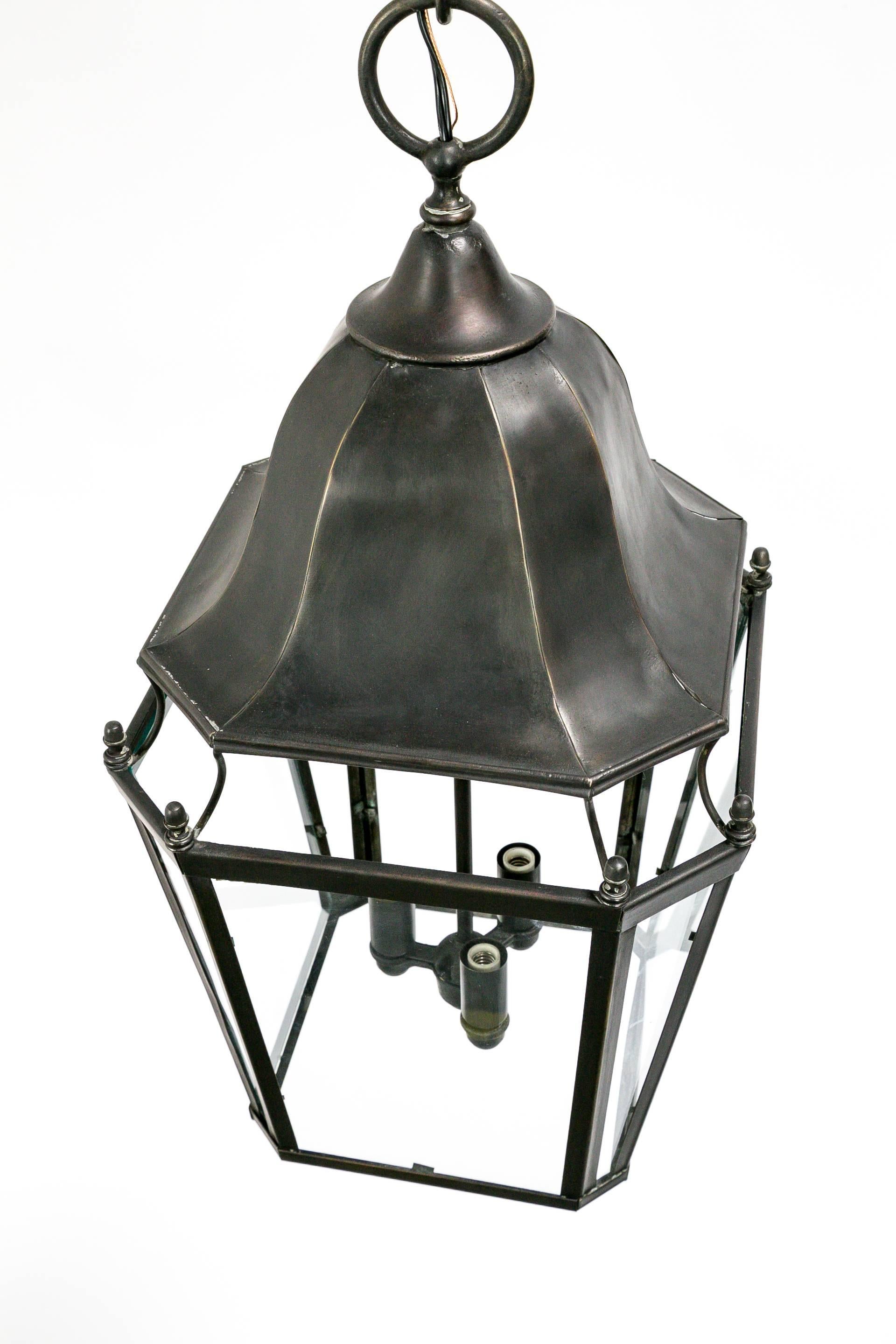 Colonial Style Eight-Sided Lantern In Excellent Condition In San Francisco, CA