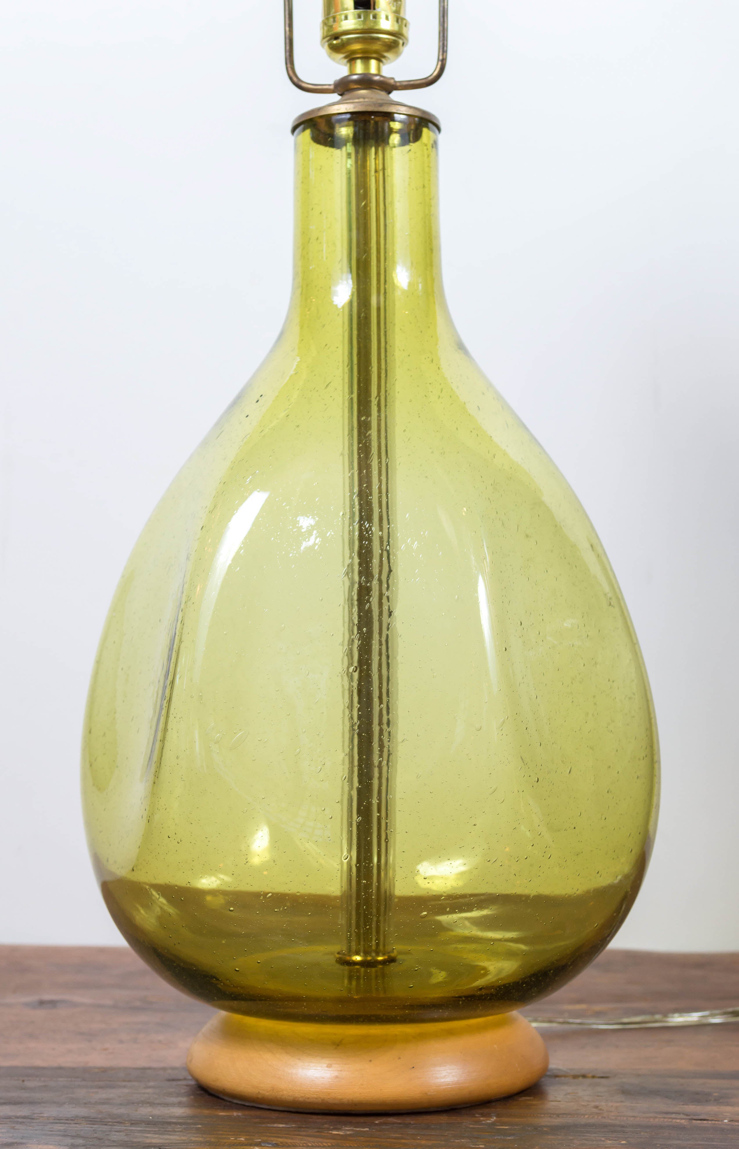 Pair of Lime Blenko Glass Lamps with Matching Finials In Excellent Condition In San Francisco, CA