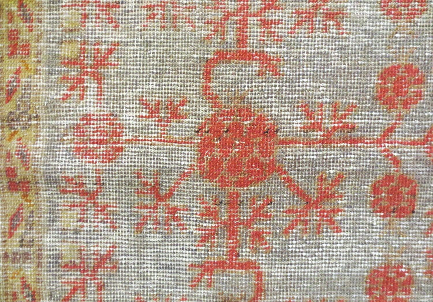 Antiker Khotan-Teppich, um 1880 (Spätes 19. Jahrhundert) im Angebot