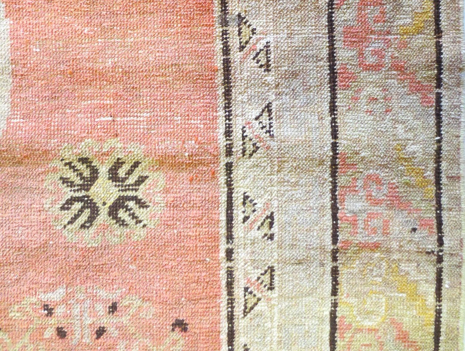 Antiker Khotan-Teppich (Ostturkestanisch) im Angebot