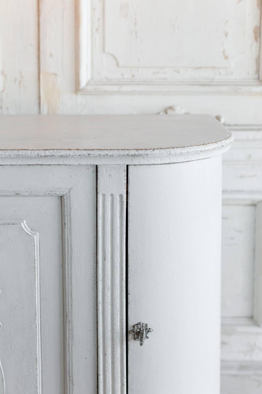 Lyre Sideboard in Distressed White Finish For Sale 1