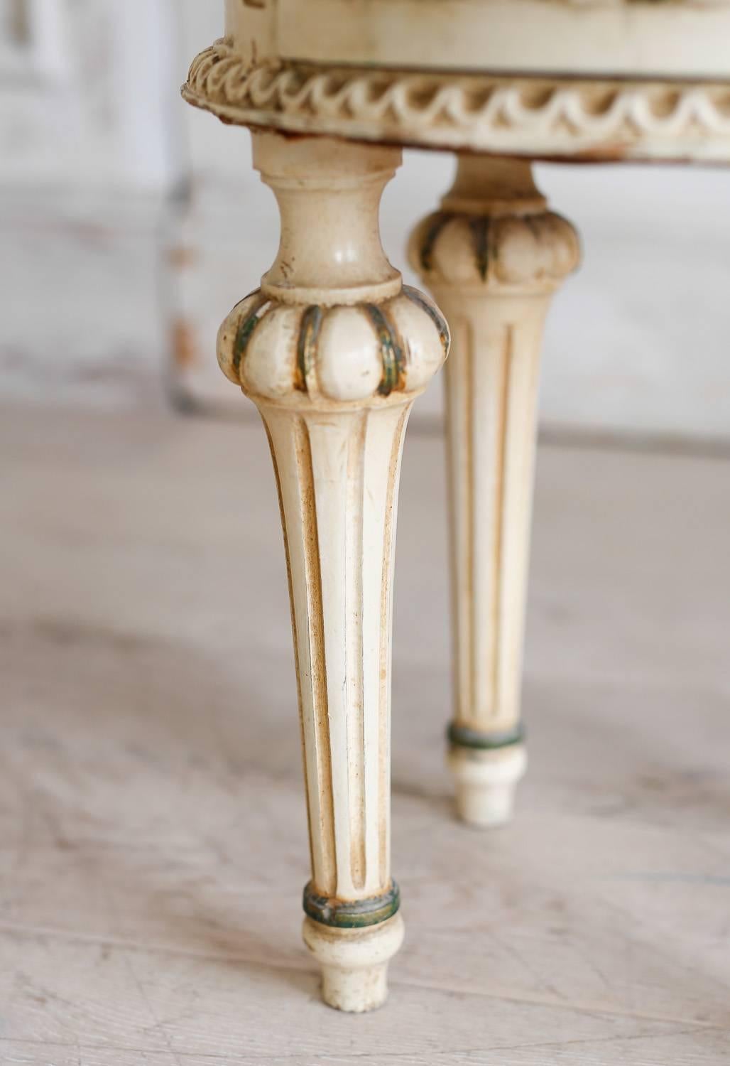 Pair of Vintage Painted Nightstands: 1940 4