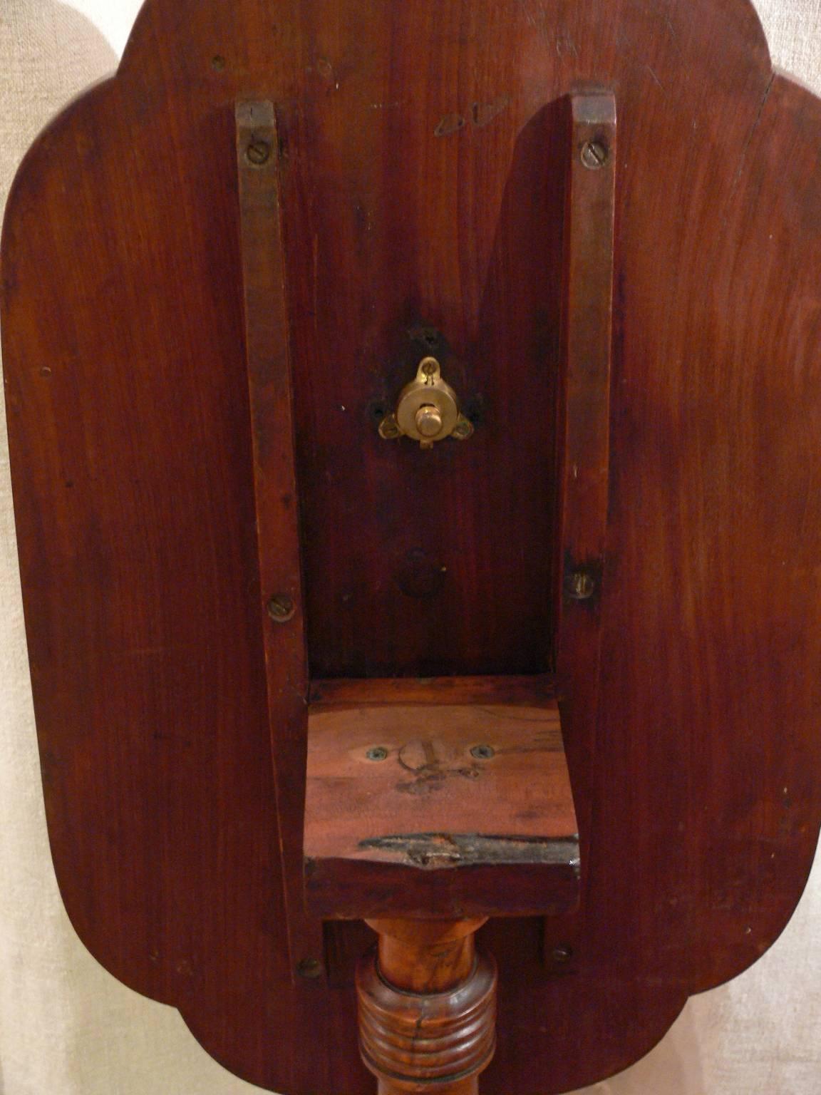 19th Century Mahogany Tilt-Top Candle Stand In Good Condition In Nantucket, MA