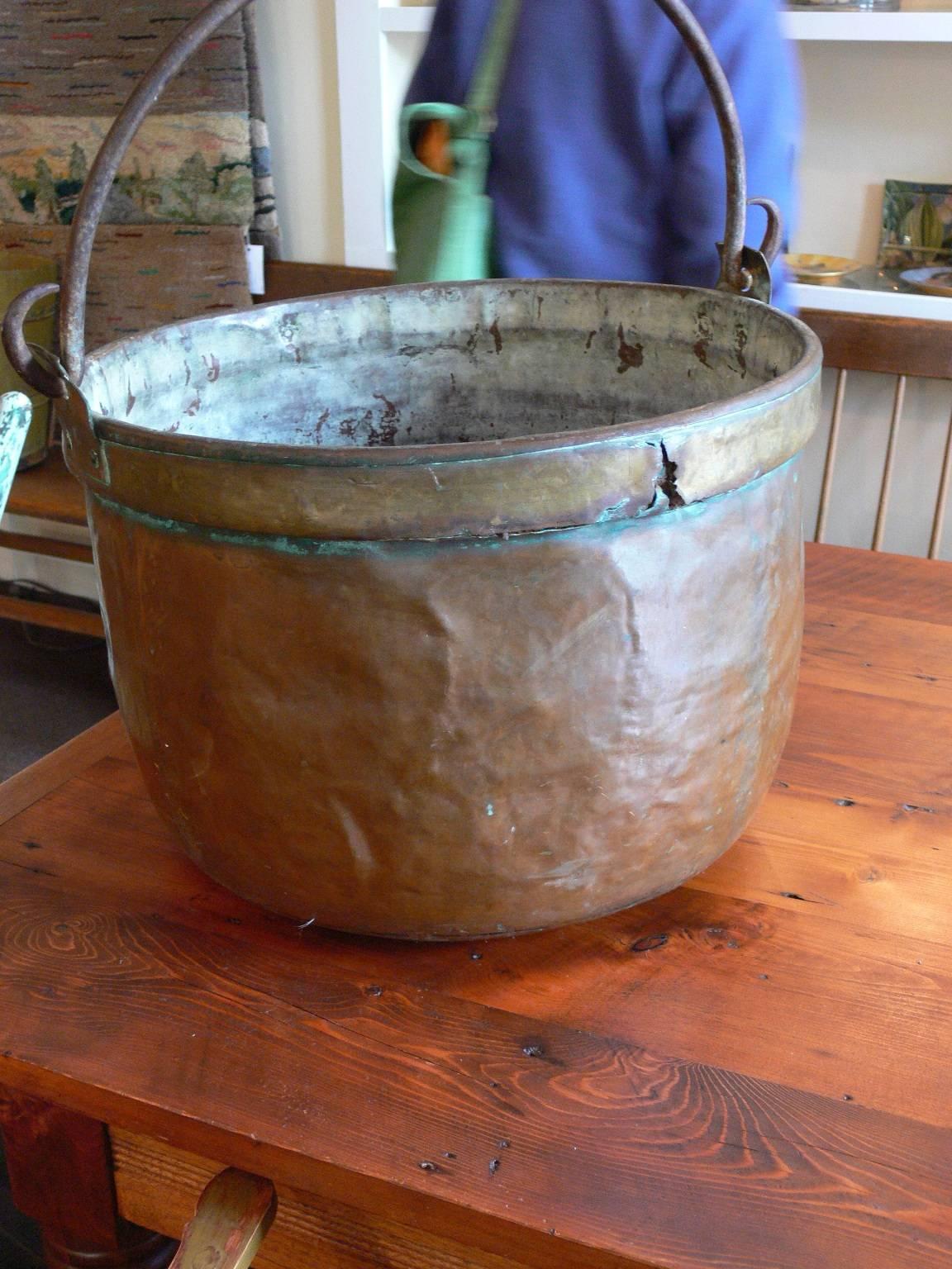 Large Copper Pot In Good Condition For Sale In Nantucket, MA