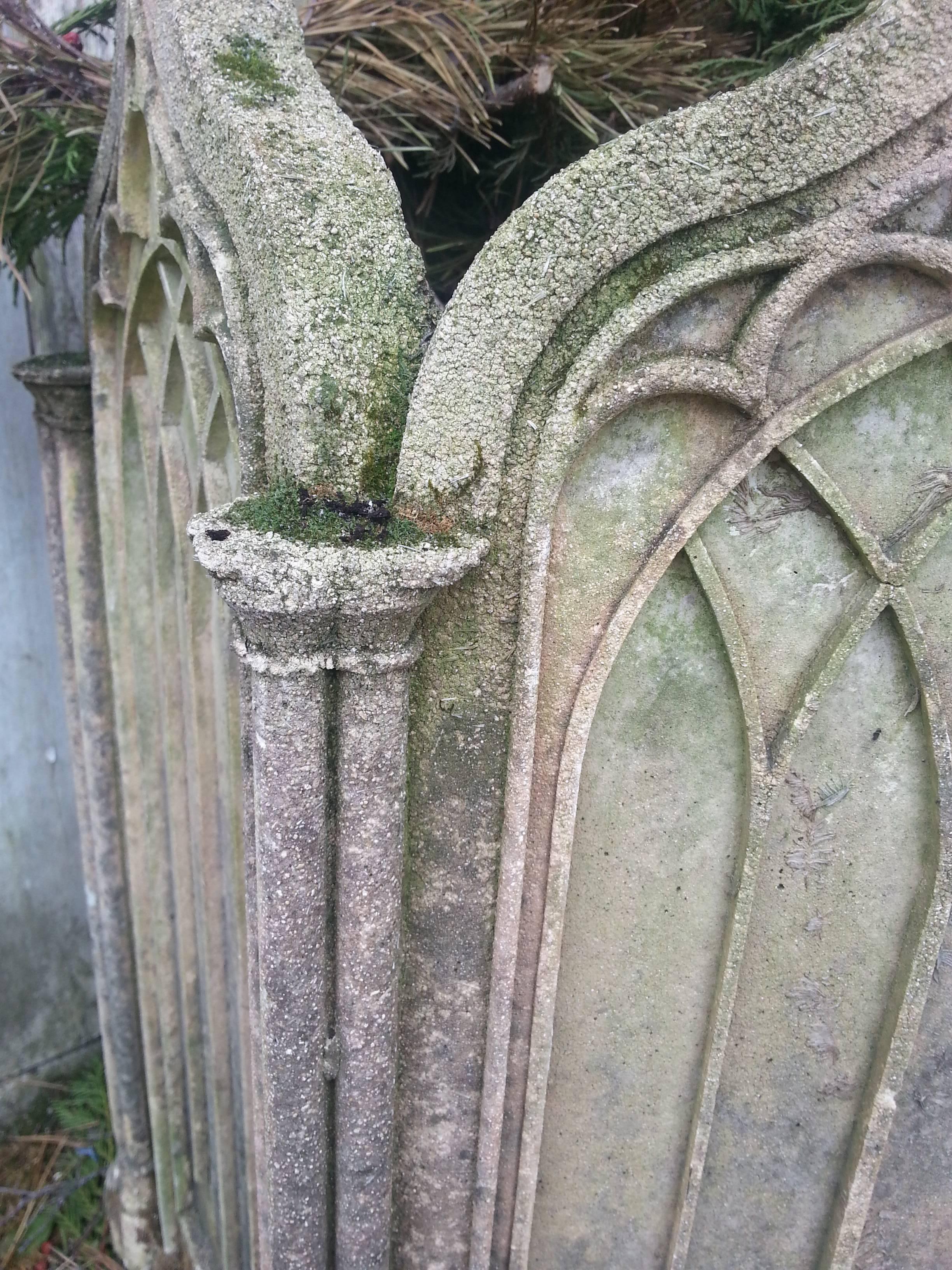 Gothic concrete planter In Distressed Condition For Sale In Nantucket, MA