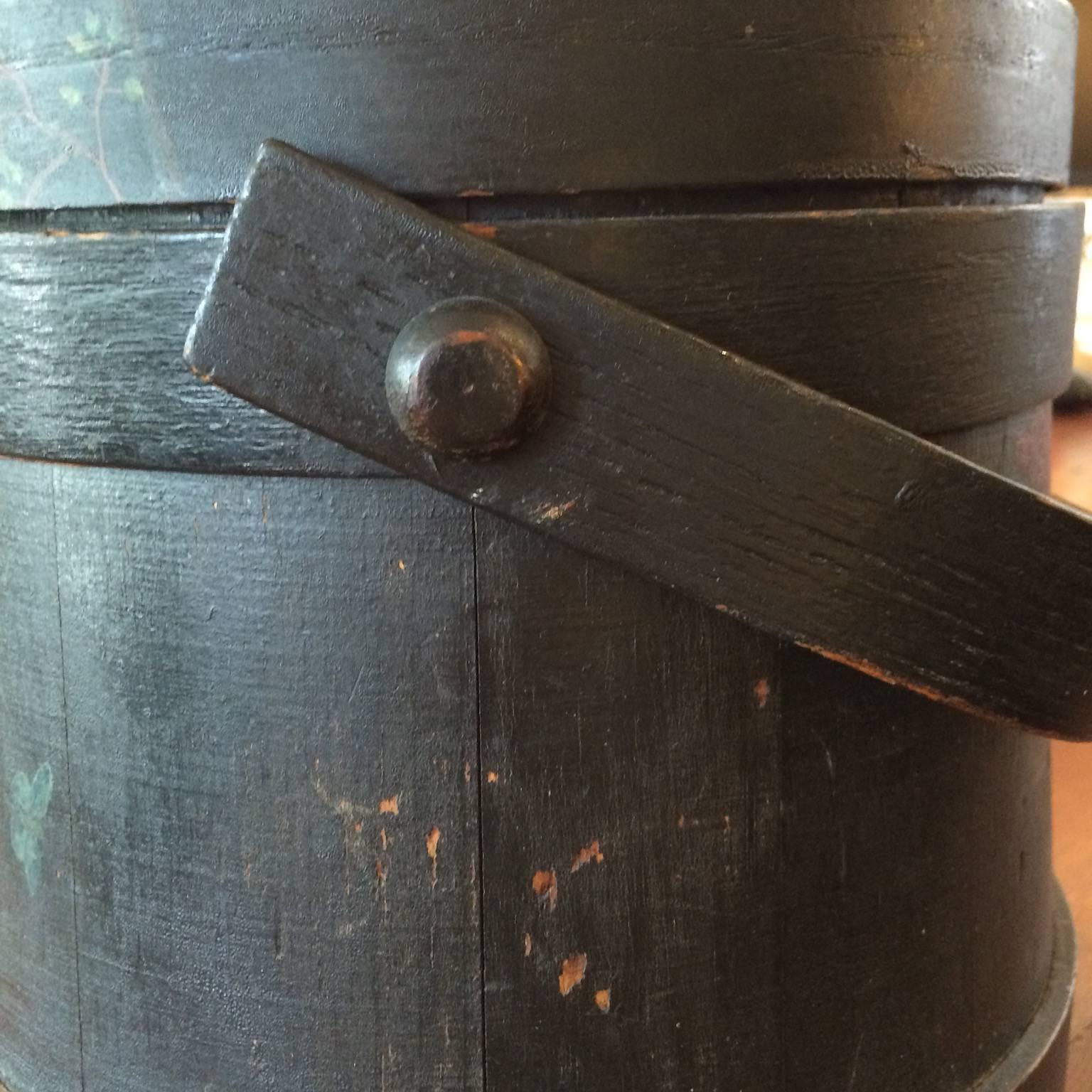 Black Painted Firkin with Lid  In Excellent Condition For Sale In Nantucket, MA