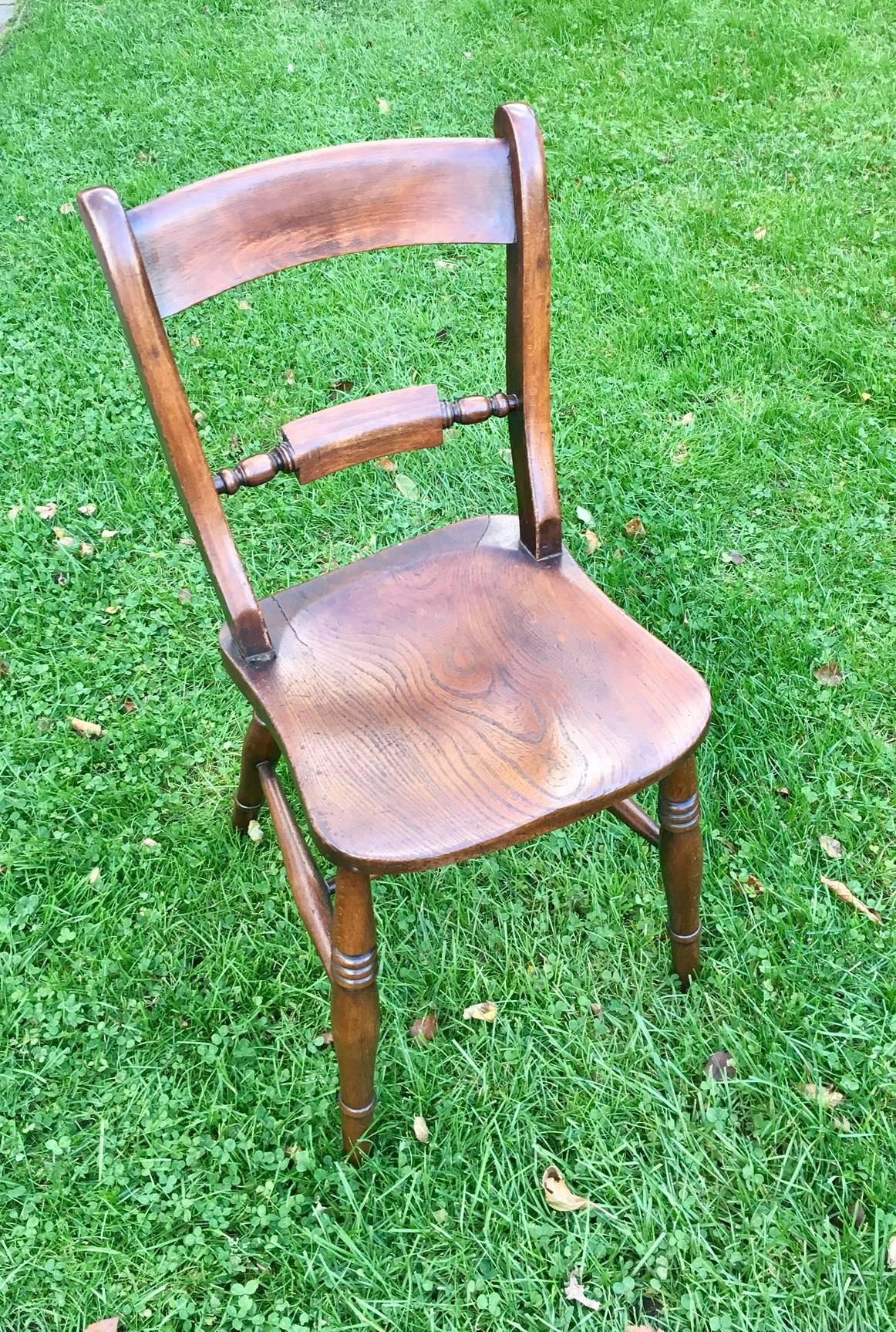 Elm Scroll Back Windsor Chairs, Set of Six In Good Condition In Nantucket, MA