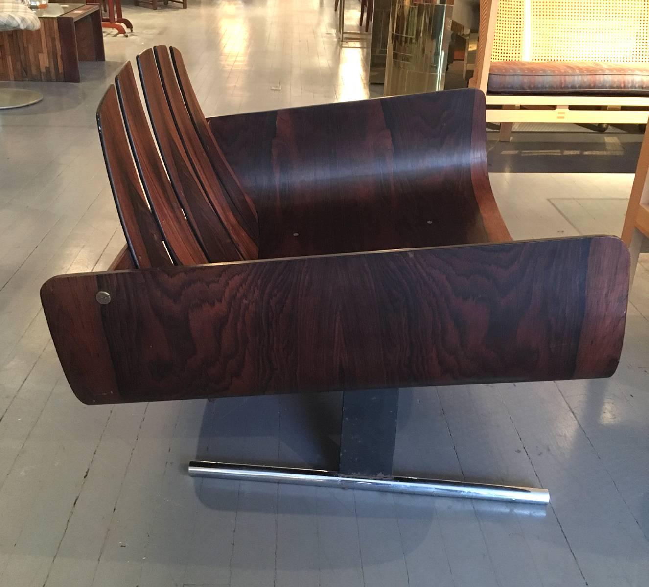 Brazilian Rosewood Lounge Chair by Jorge Zalszupin In Good Condition For Sale In Atlanta, GA