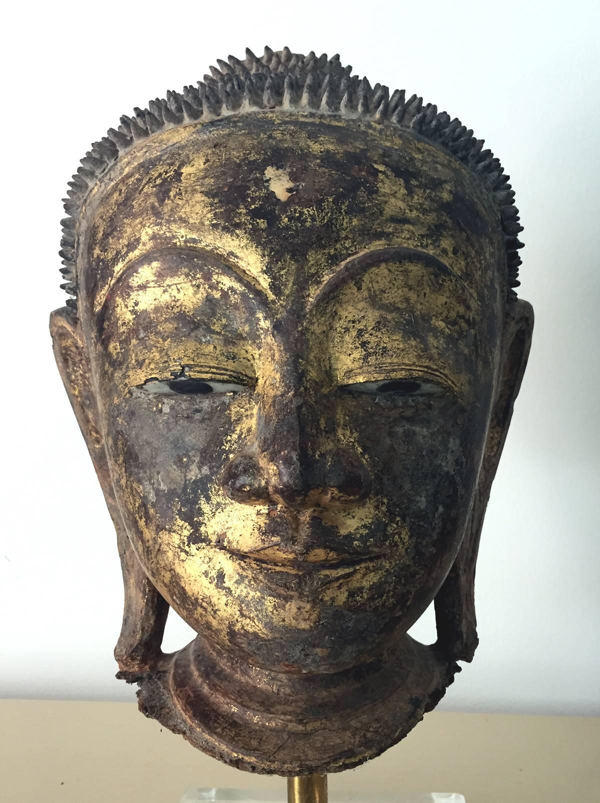 Exquisite antike Buddha-Kopfstatue aus Südostasien, Südostasien (Archaistisch) im Angebot