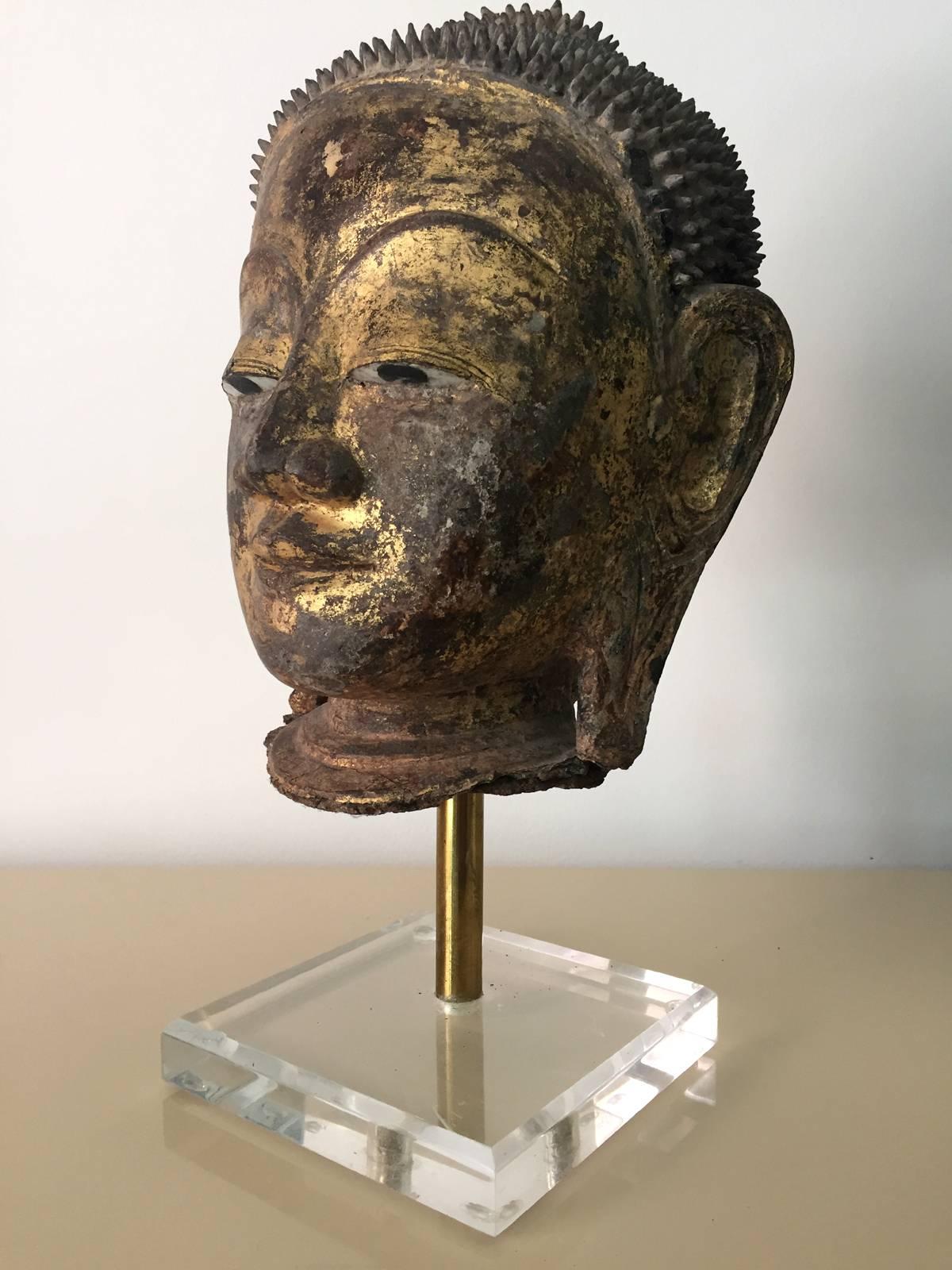 Exquisite antike Buddha-Kopfstatue aus Südostasien, Südostasien im Zustand „Gut“ im Angebot in Atlanta, GA
