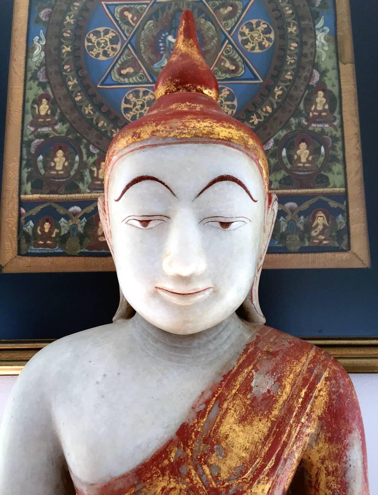 Antique Marble Seated Buddha Statue Burma Southeast Asia In Good Condition In Atlanta, GA