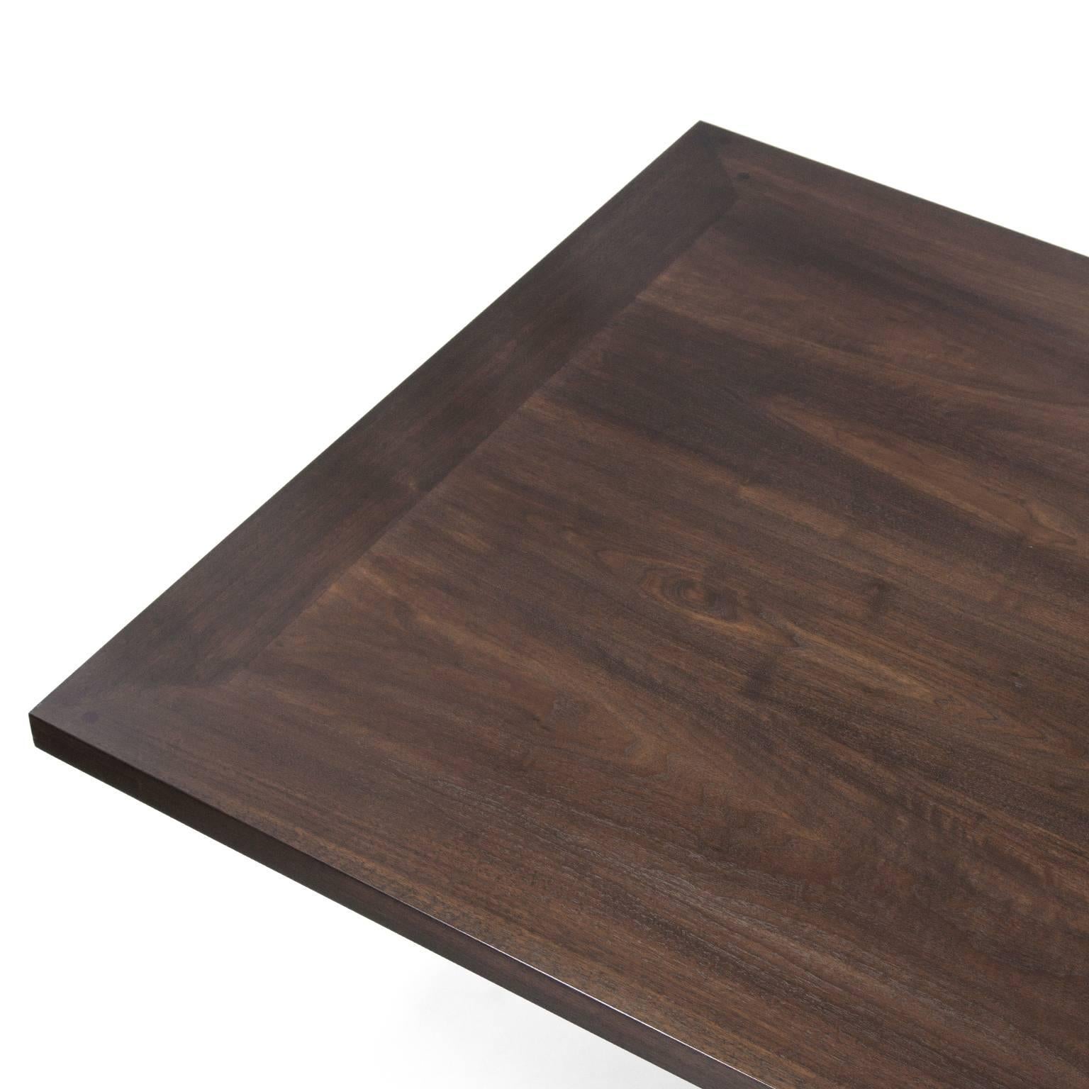 Siena Dining Table In Excellent Condition For Sale In New York, NY