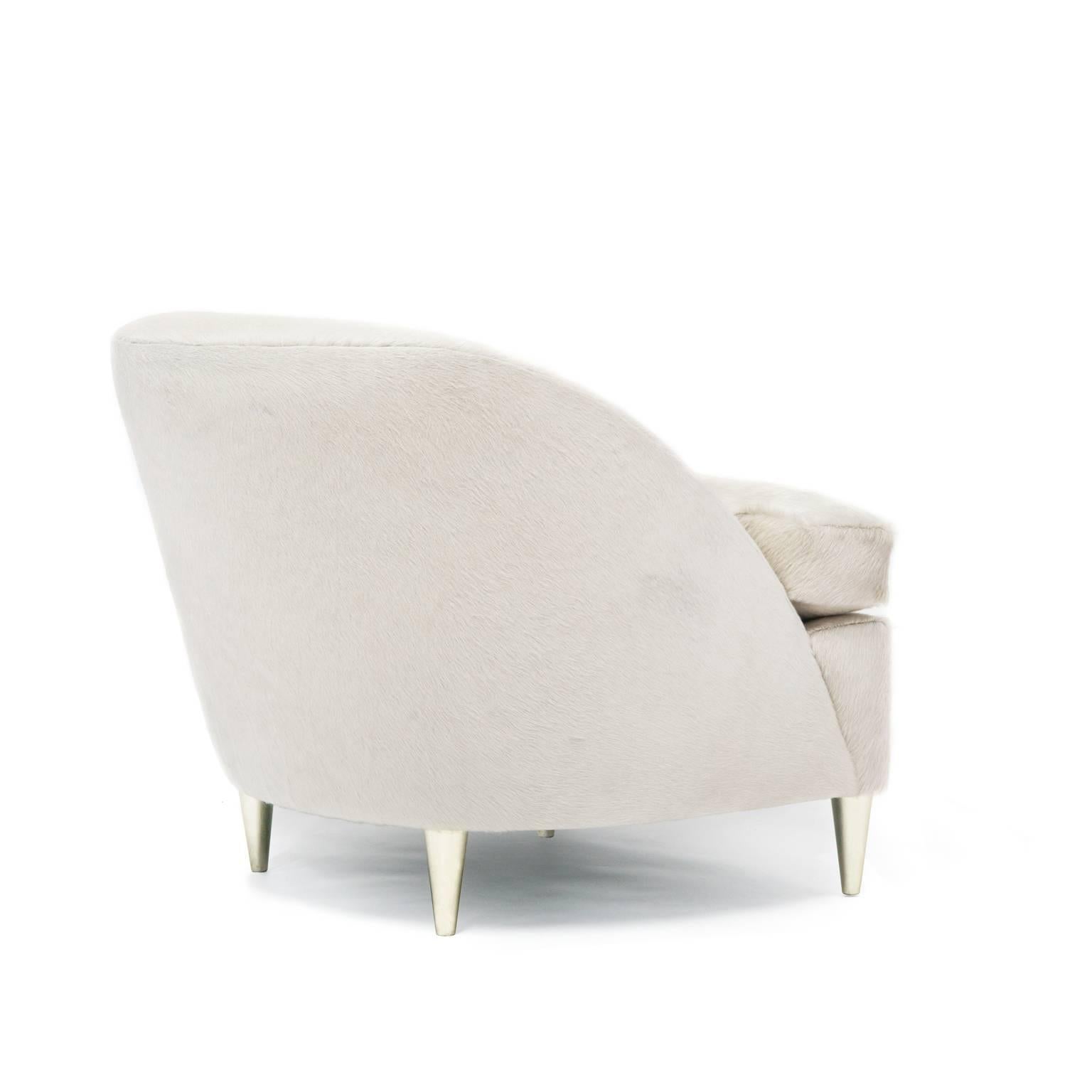 Atelier Demiurge Editions CZ Slipper Chair shown in natural white hide with gilded white gold legs. Inquire for customization options. COM 5 yards.
 
Atelier Demiurge Editions pieces are made to order. Please contact the gallery for a