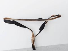 Marc Fish, Console "One Piece" en bronze sans titre 3, Royaume-Uni, 2015.