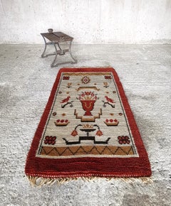 Swedish Grace 1920s Rya Wool Rug, Flower Motif. Pure wool, original condition.