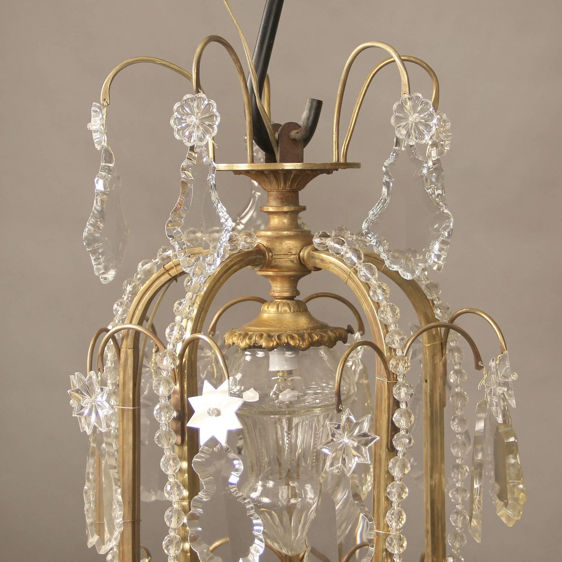 Belle Époque Late 19th Century Gilt Bronze and Crystal Chandelier For Sale