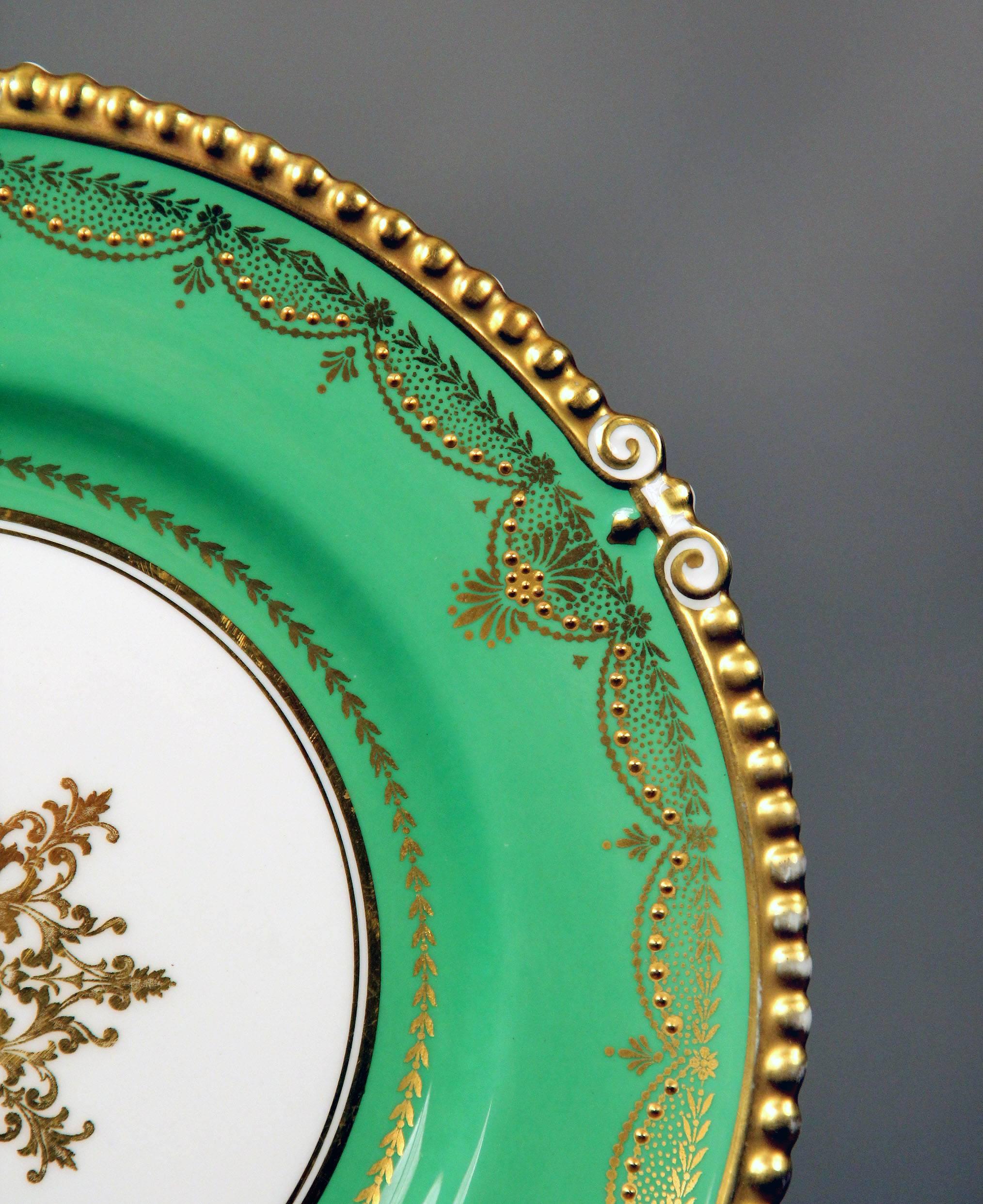 Set of 12 Early 20th Century English Aynsley Plates In Excellent Condition In New York, NY