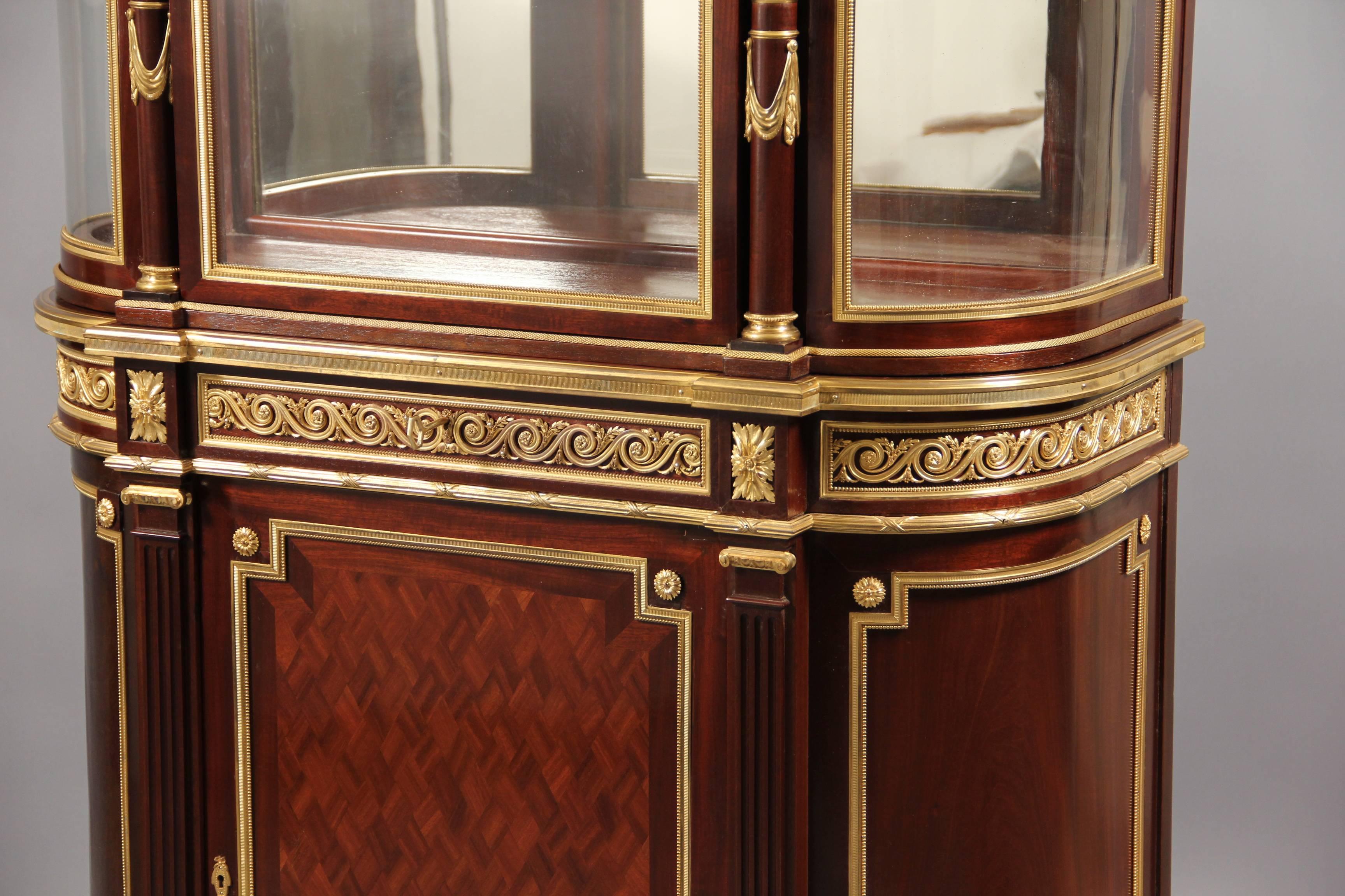 Belle Époque Late 19th Century Parquetry and Gilt Bronze Vitrine Cabinet by Paul Sormani