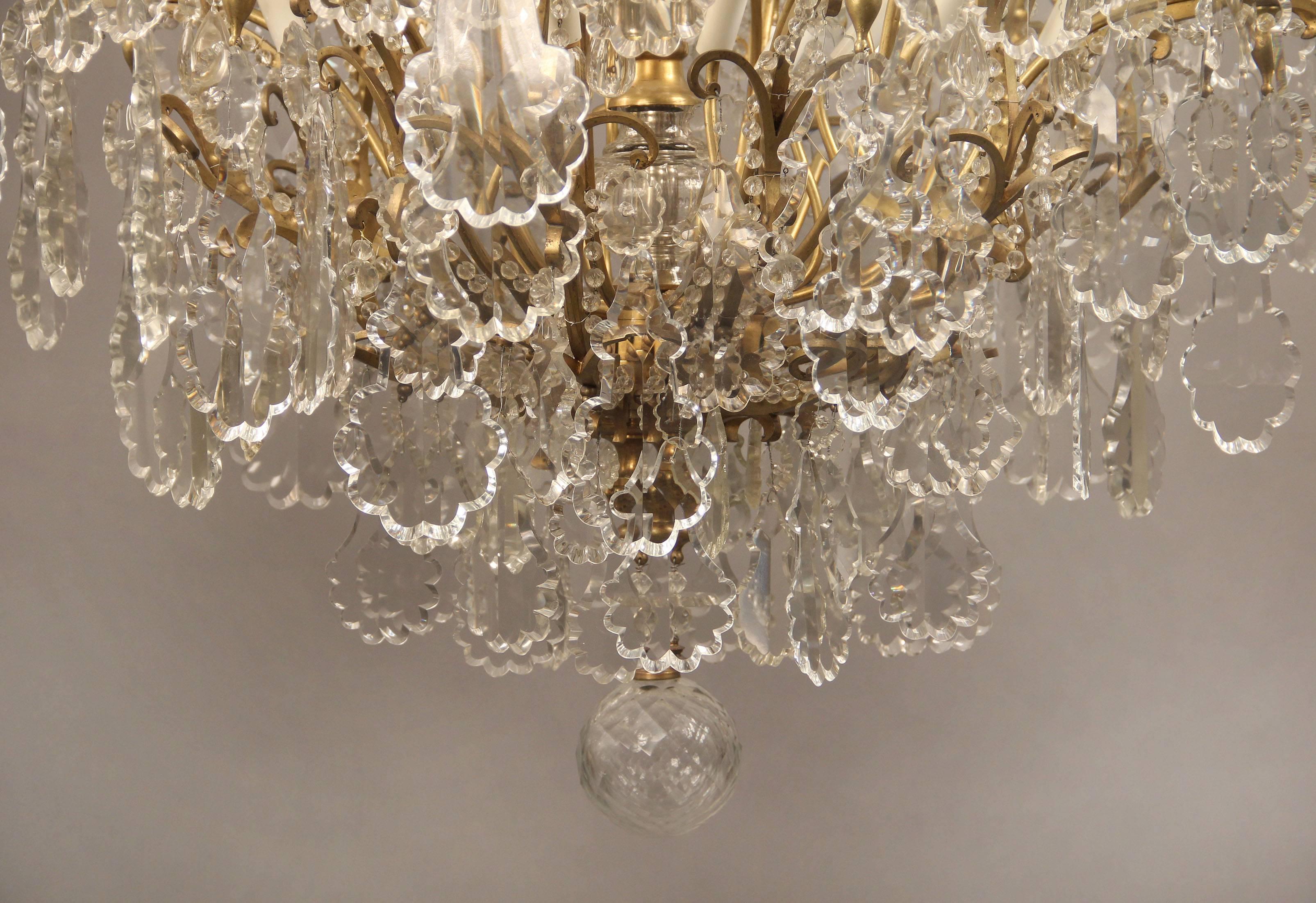 Palatial and Rare 19th Century Gilt Bronze and Baccarat Crystal Chandelier For Sale 2