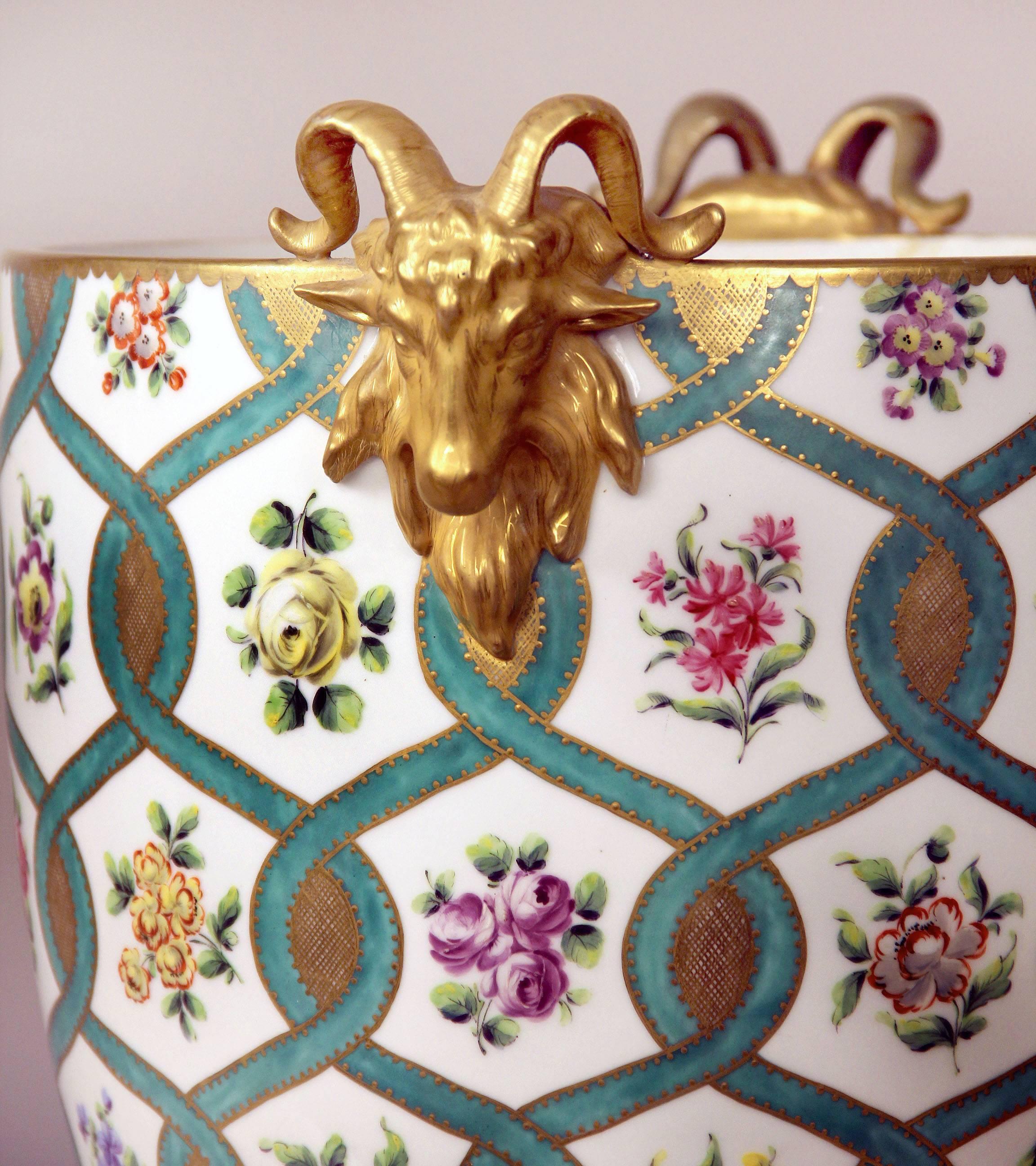 Belle Époque Late 19th Century Sèvres Style Parcel-Gilt Porcelain Jardinière For Sale