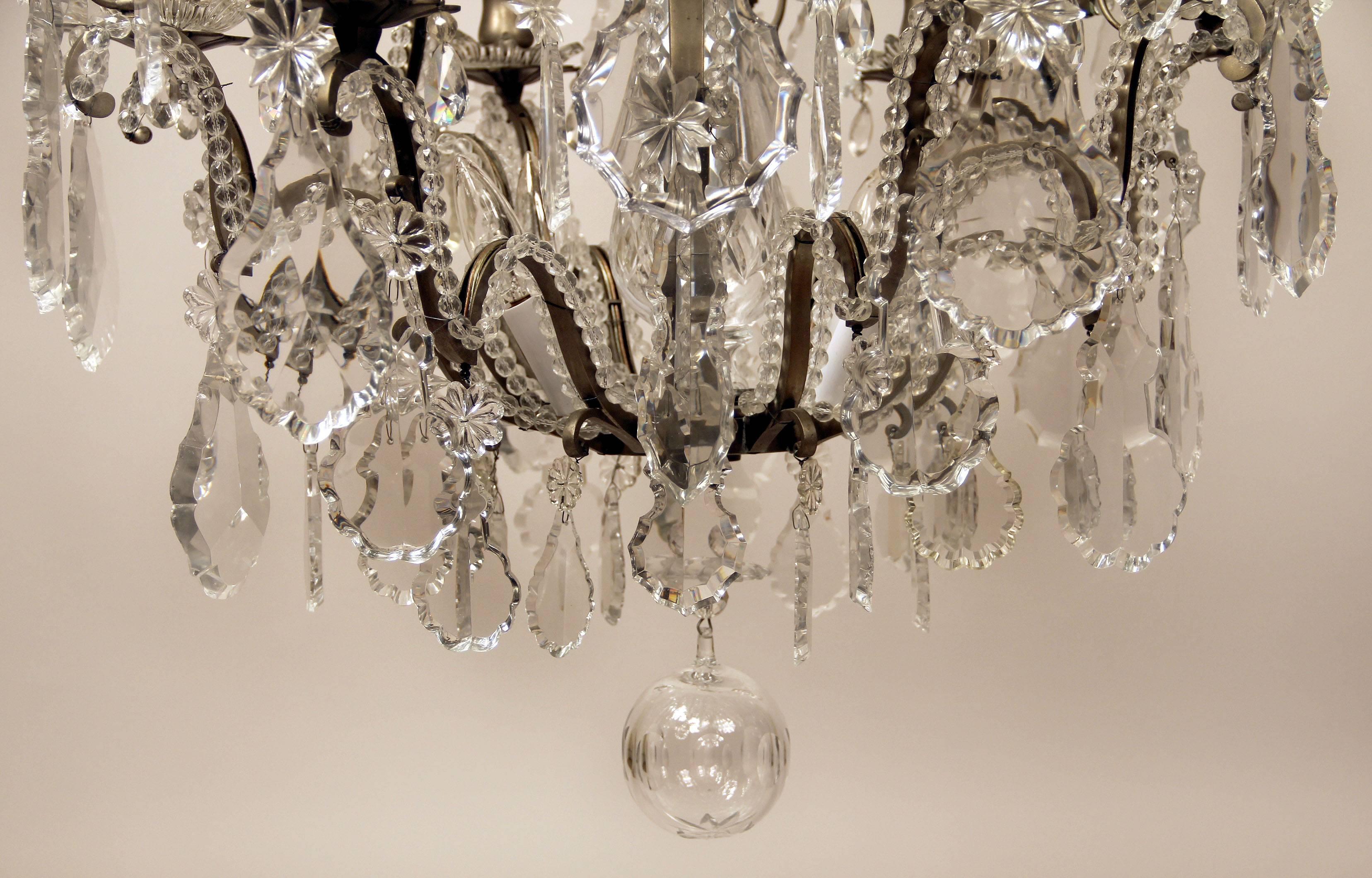 Late 19th Century Silvered Bronze and Baccarat Crystal Twelve-Light Chandelier For Sale 2