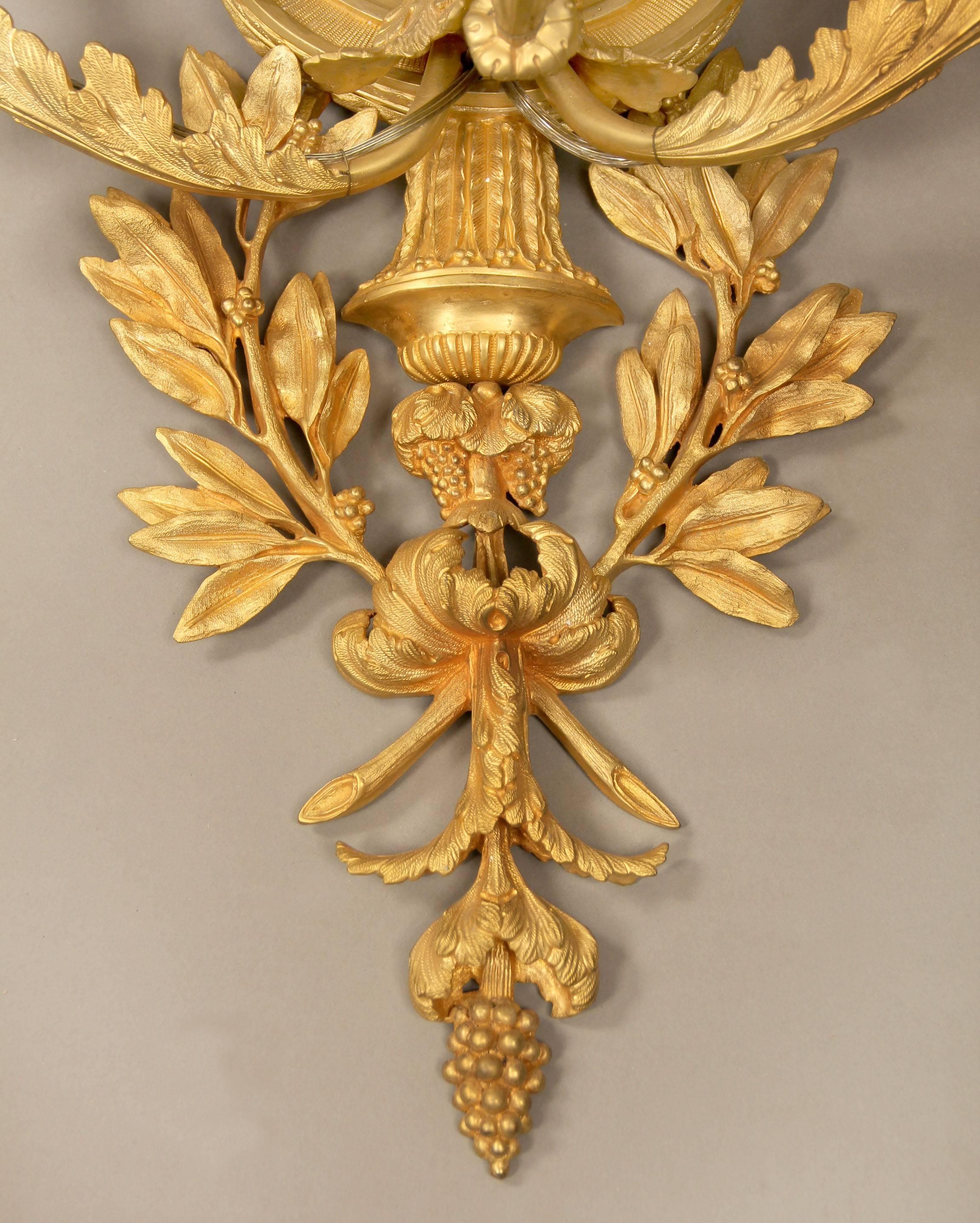 Large and Elaborate Pair of Early 20th Century Gilt Bronze Five-Light Sconces For Sale 1