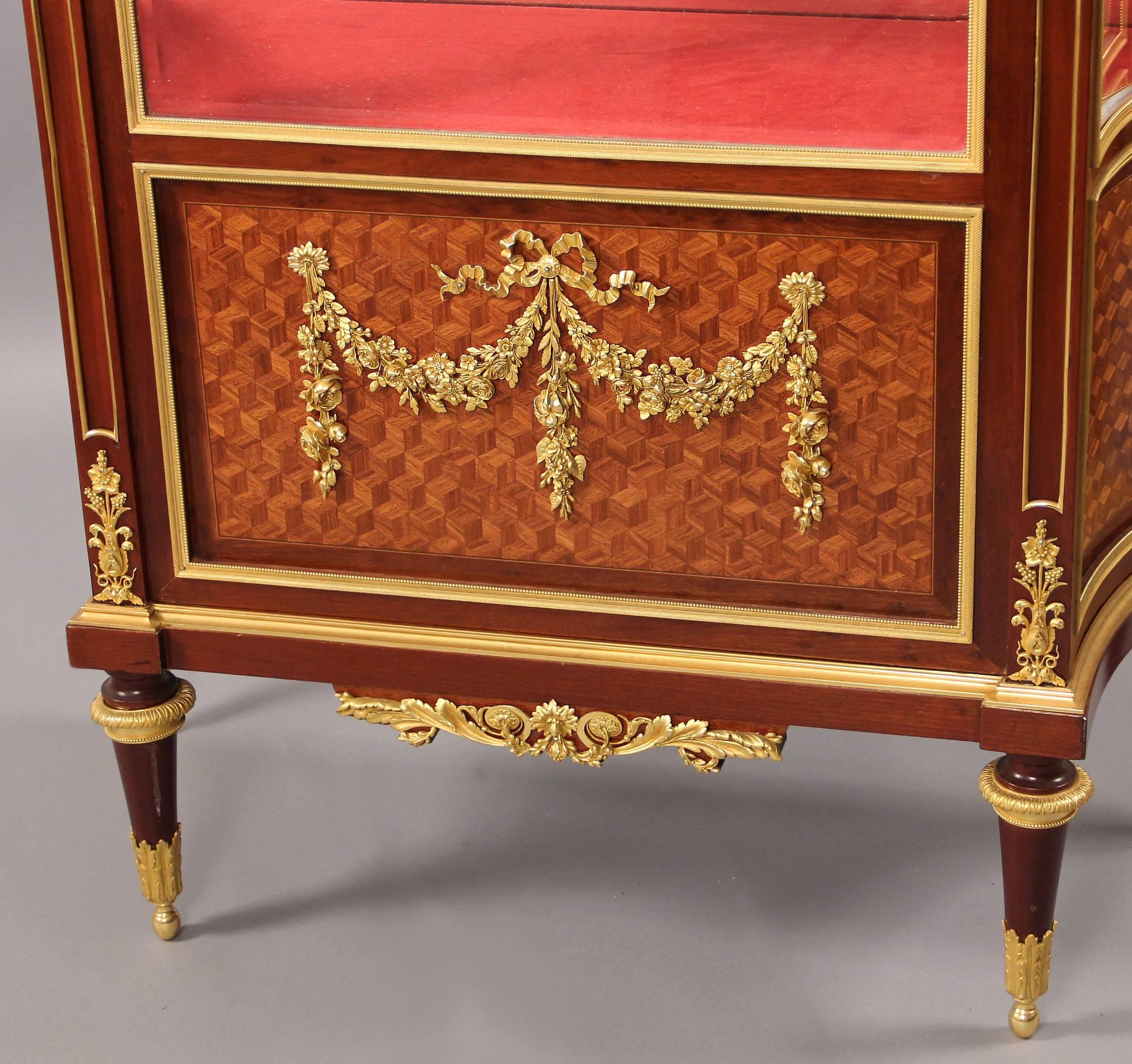 Excepcional Vitrina de Bronce Dorado de François Linke de principios del siglo XX en venta 1