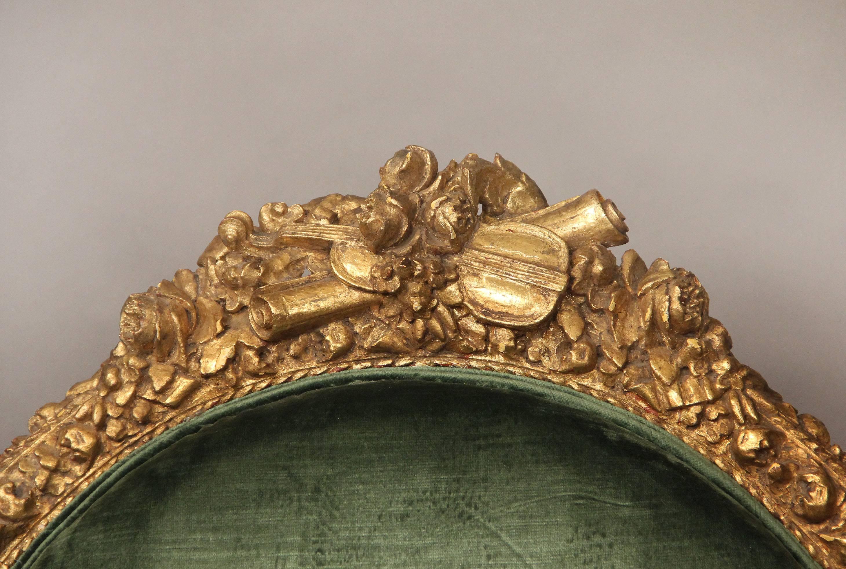 Ein sehr schönes Paar vergoldeter Holzsessel aus dem späten 19. Jahrhundert (Belle Époque) im Angebot